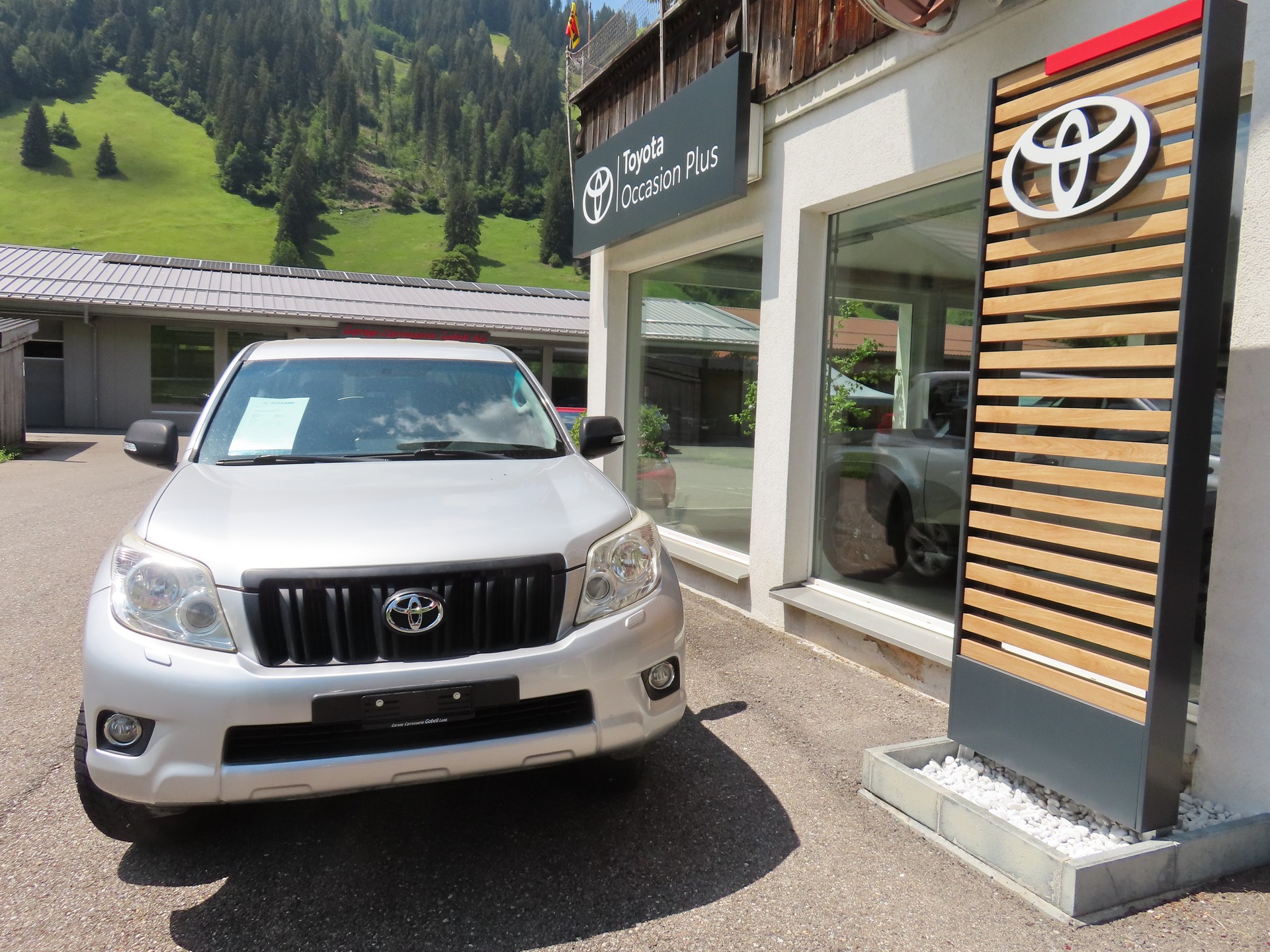 TOYOTA Land Cruiser 3.0 TD Linea Luna Automatic-image-1