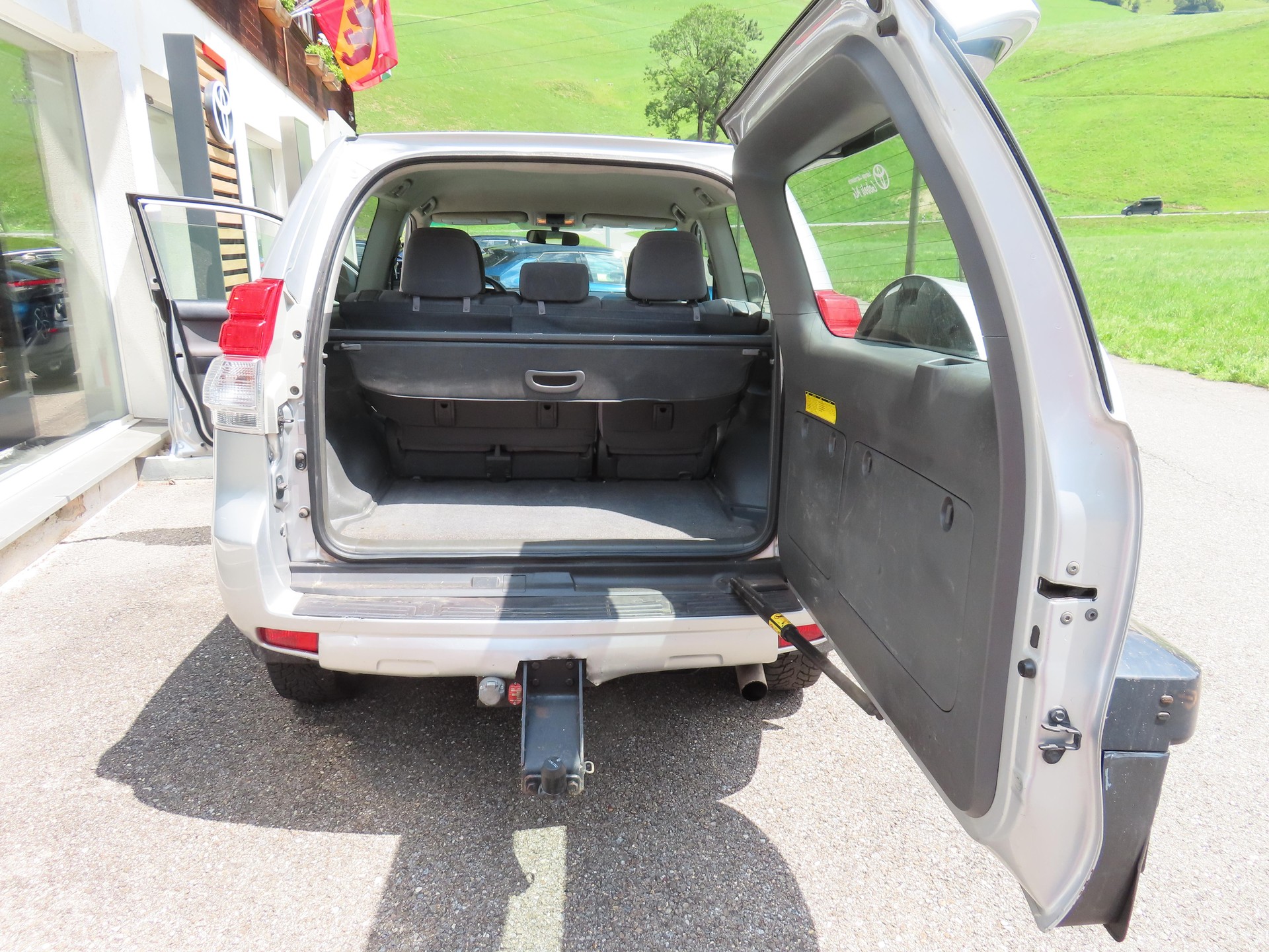 TOYOTA Land Cruiser 3.0 D-4D Linea Luna-image-6