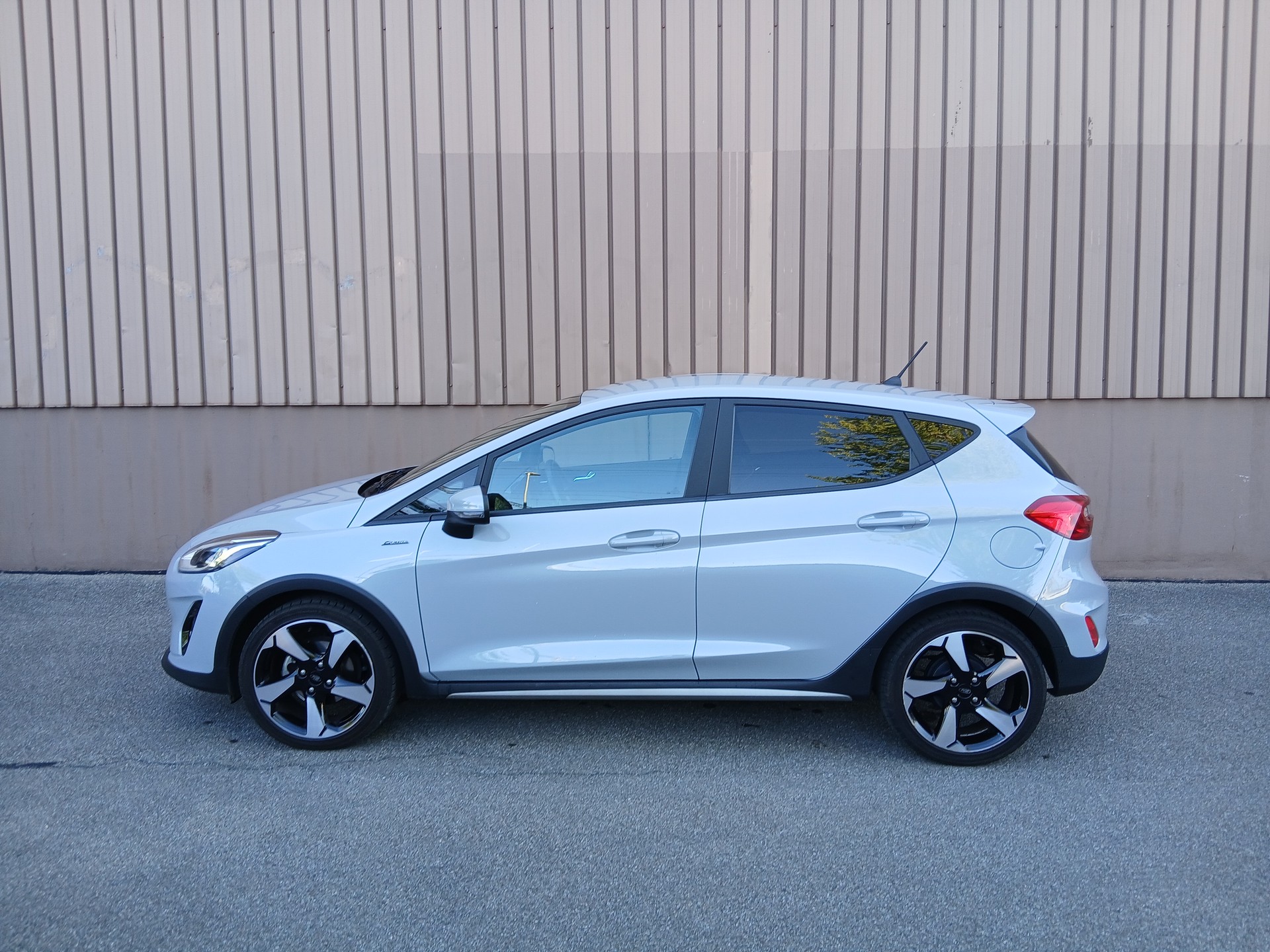 FORD 1.0 EcoB Active-image-1
