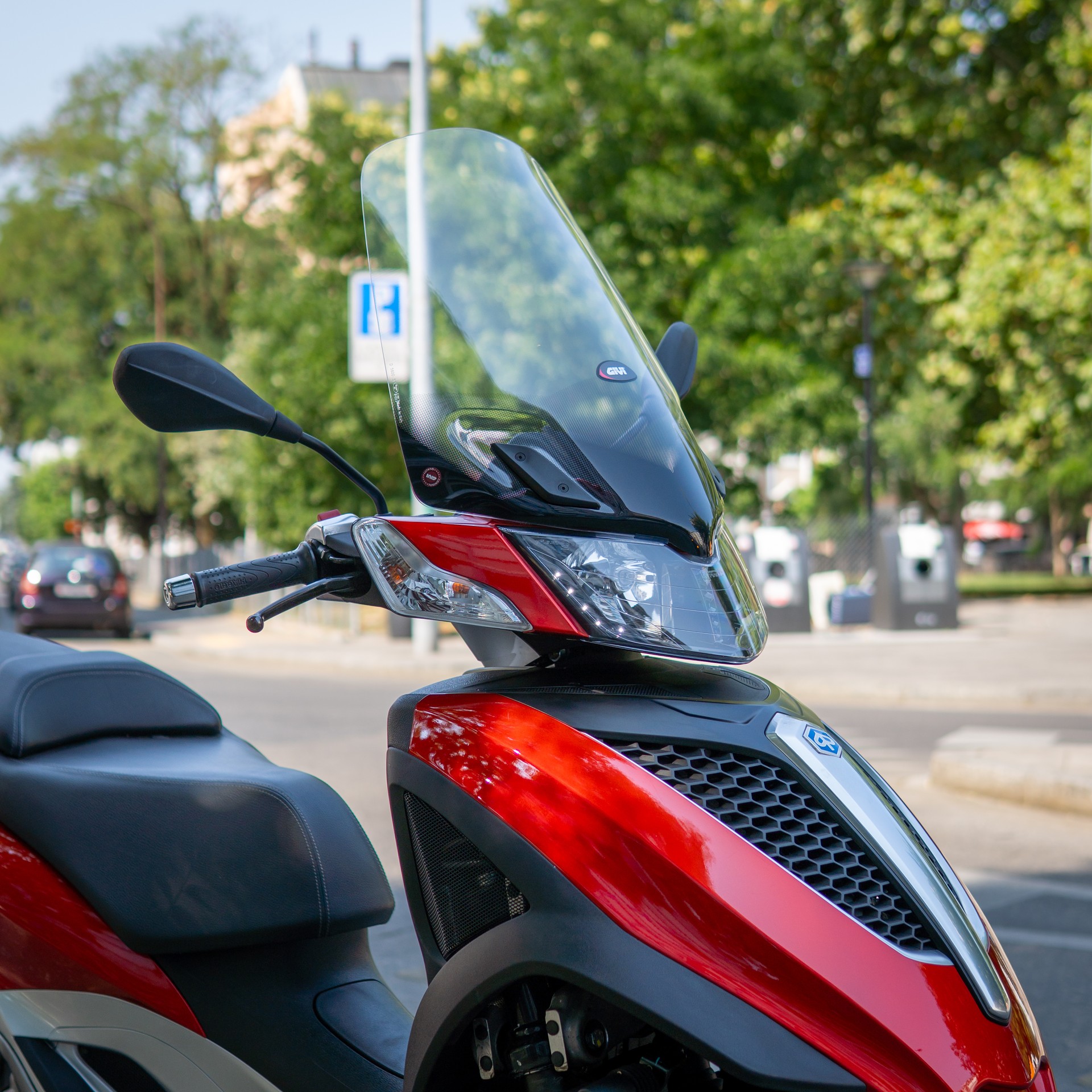 PIAGGIO MP3 Yourban Sport 300 i.e.-image-4