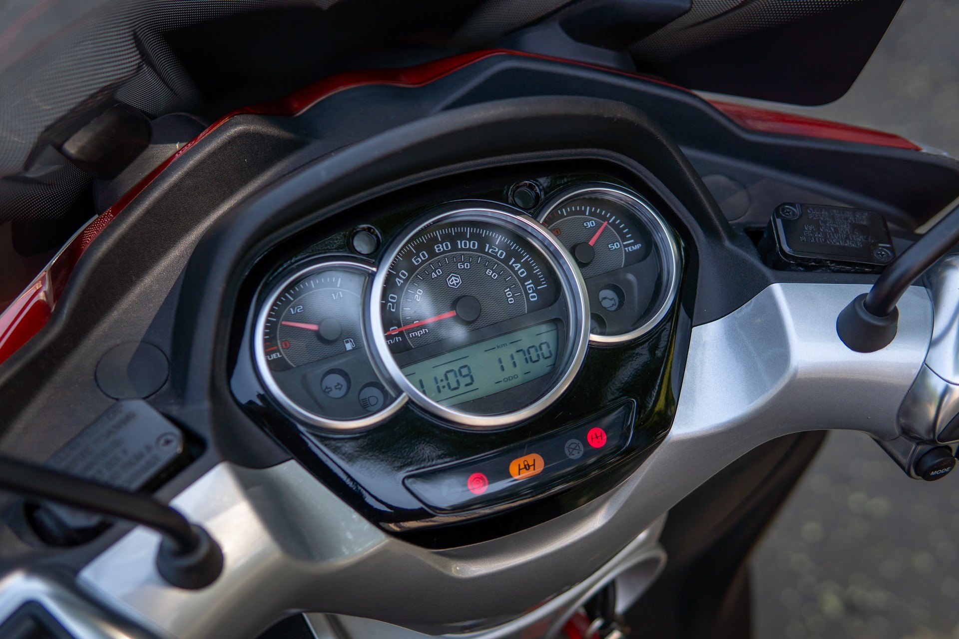 PIAGGIO MP3 Yourban Sport 300 i.e.-image-1