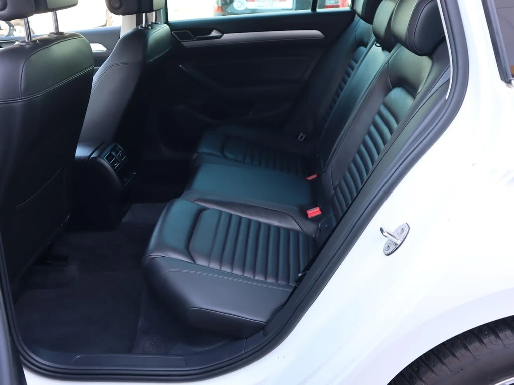 VW Passat Variant 2.0 TDI BMT Highline DSG 4Motion ** Voll-Leder ** Gr.Navi ** PDC ** Abstandsregelsysteme ** Ab MFK & Service-image-12