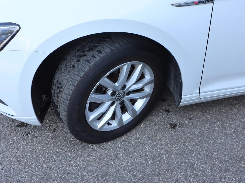 VW Passat Variant 2.0 TDI BMT Highline DSG 4Motion ** Voll-Leder ** Gr.Navi ** PDC ** Abstandsregelsysteme ** Ab MFK & Service-image-13