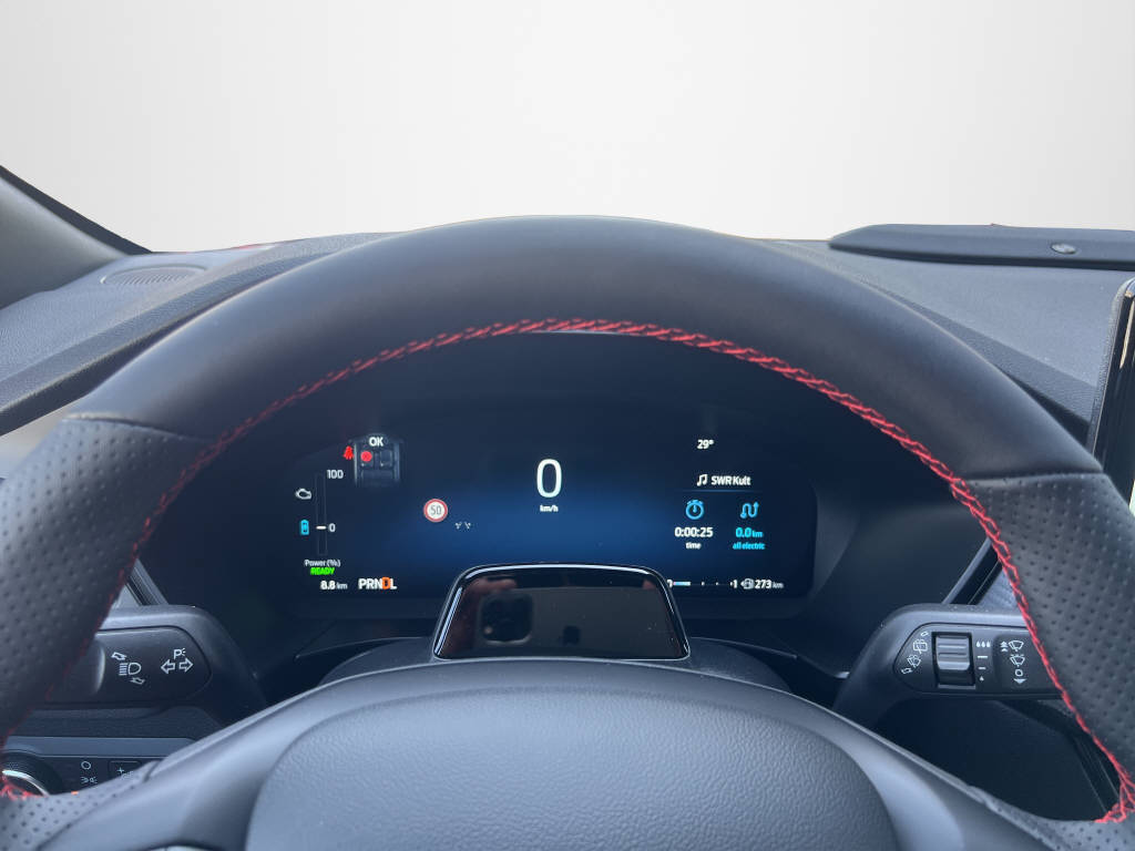 FORD Kuga 2.5 Hybrid BlackEdition 4x4-image-10