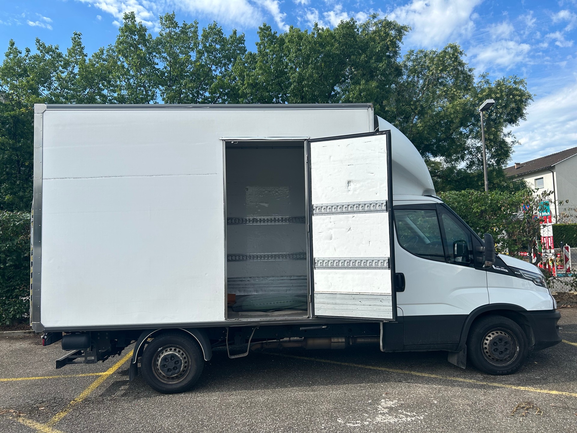 IVECO 35 S 18 A8-image-1