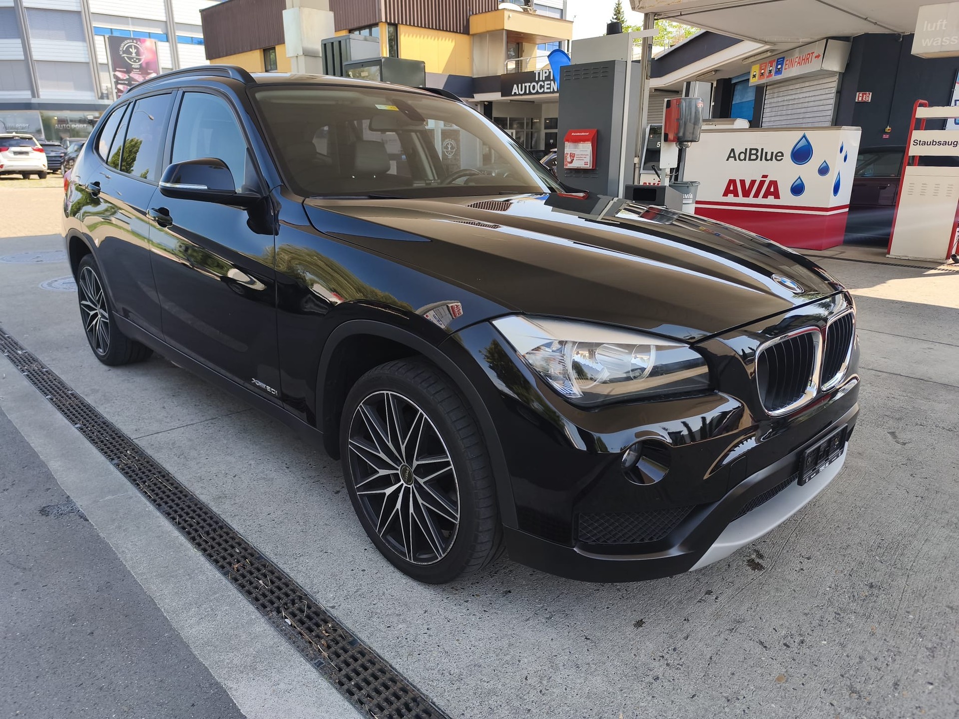 BMW X1 xDrive 20i xLine Steptronic-image-0