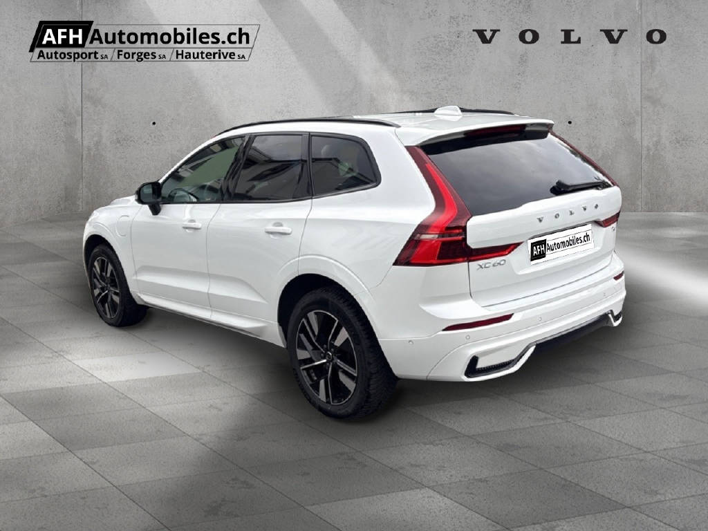 VOLVO XC60 2.0 T6 TE Plus Dark eAWD-image-3