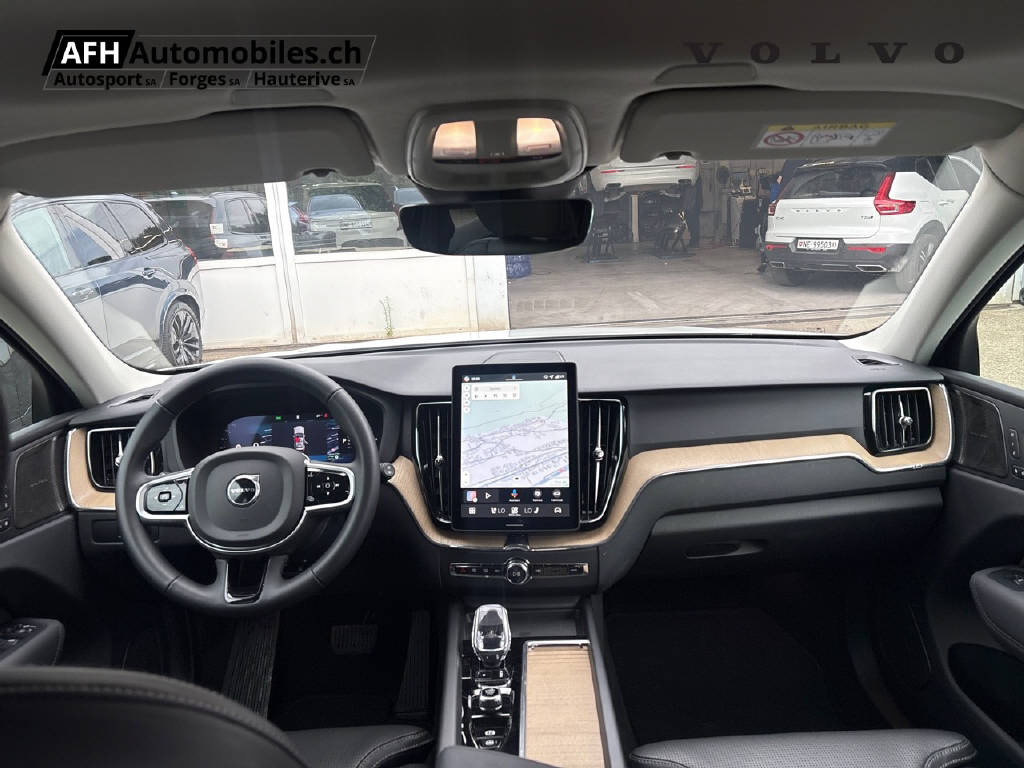 VOLVO XC60 2.0 T6 TE Plus Dark eAWD-image-17