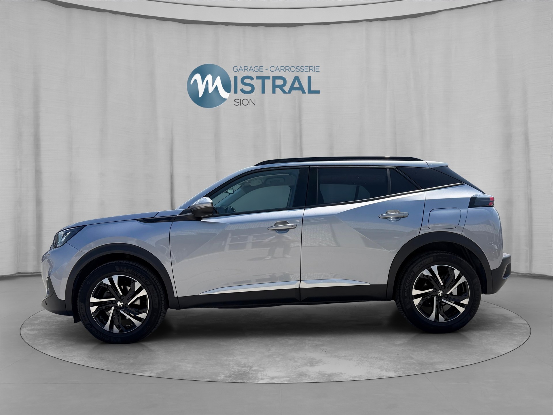 PEUGEOT 2008 1.2 PureTech Allure Pack EAT8-image-1