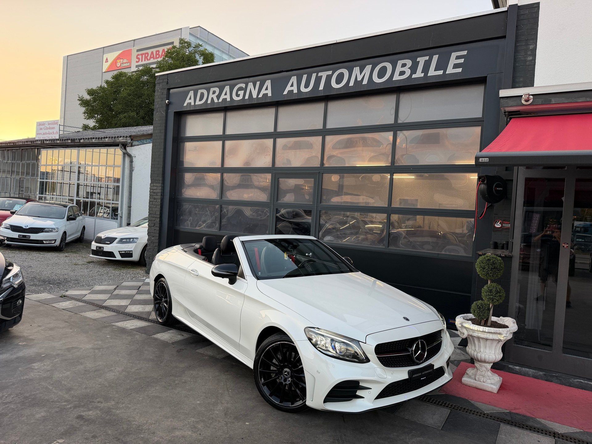 MERCEDES-BENZ C 200 AMG Line + Premium + Cabriolet 4Matic 9G-Tronic-image-0