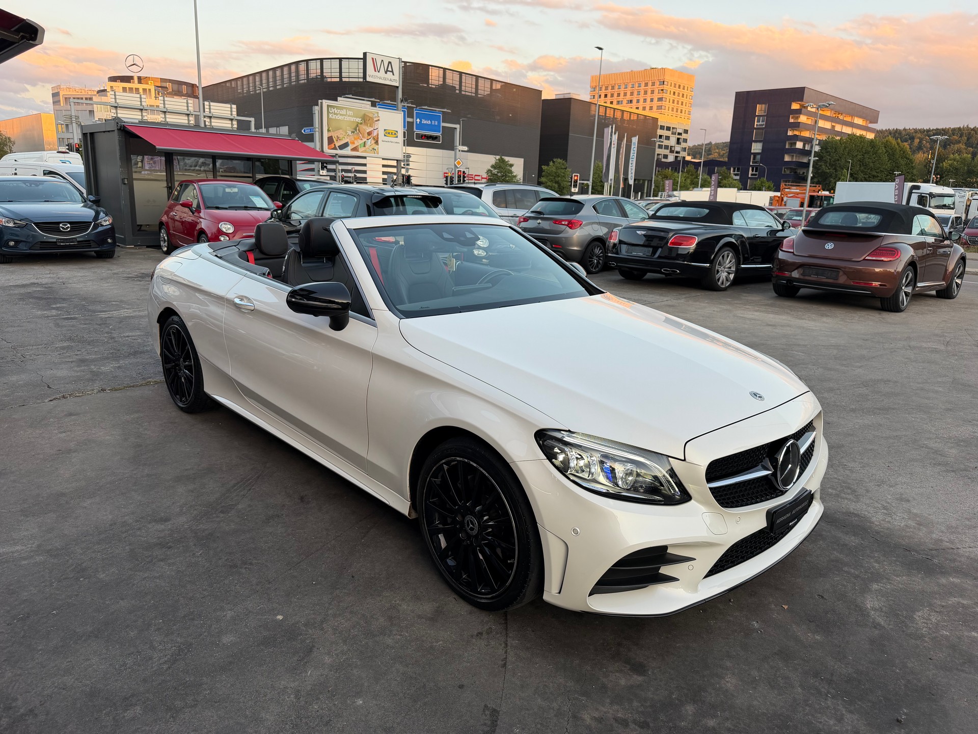 MERCEDES-BENZ C 200 AMG Line + Premium + Cabriolet 4Matic 9G-Tronic-image-6