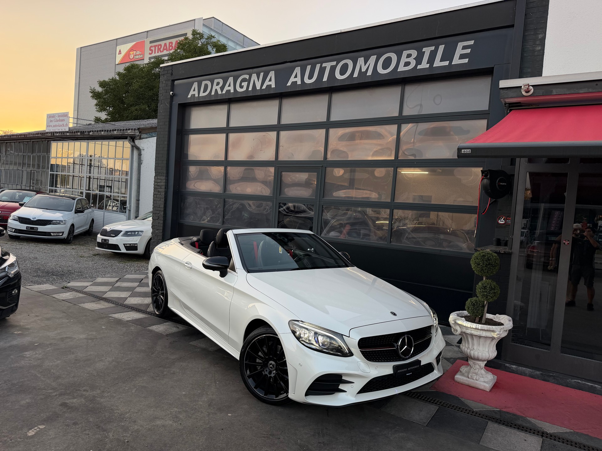 MERCEDES-BENZ C 200 AMG Line + Premium + Cabriolet 4Matic 9G-Tronic-image-1