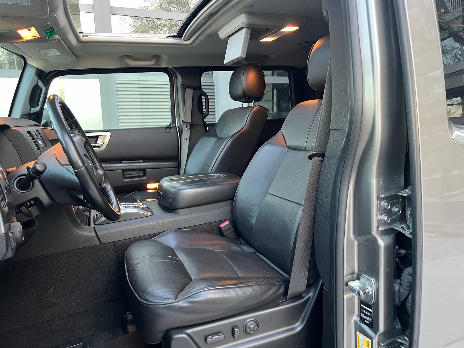 HUMMER H2 6.2 Luxury-image-12