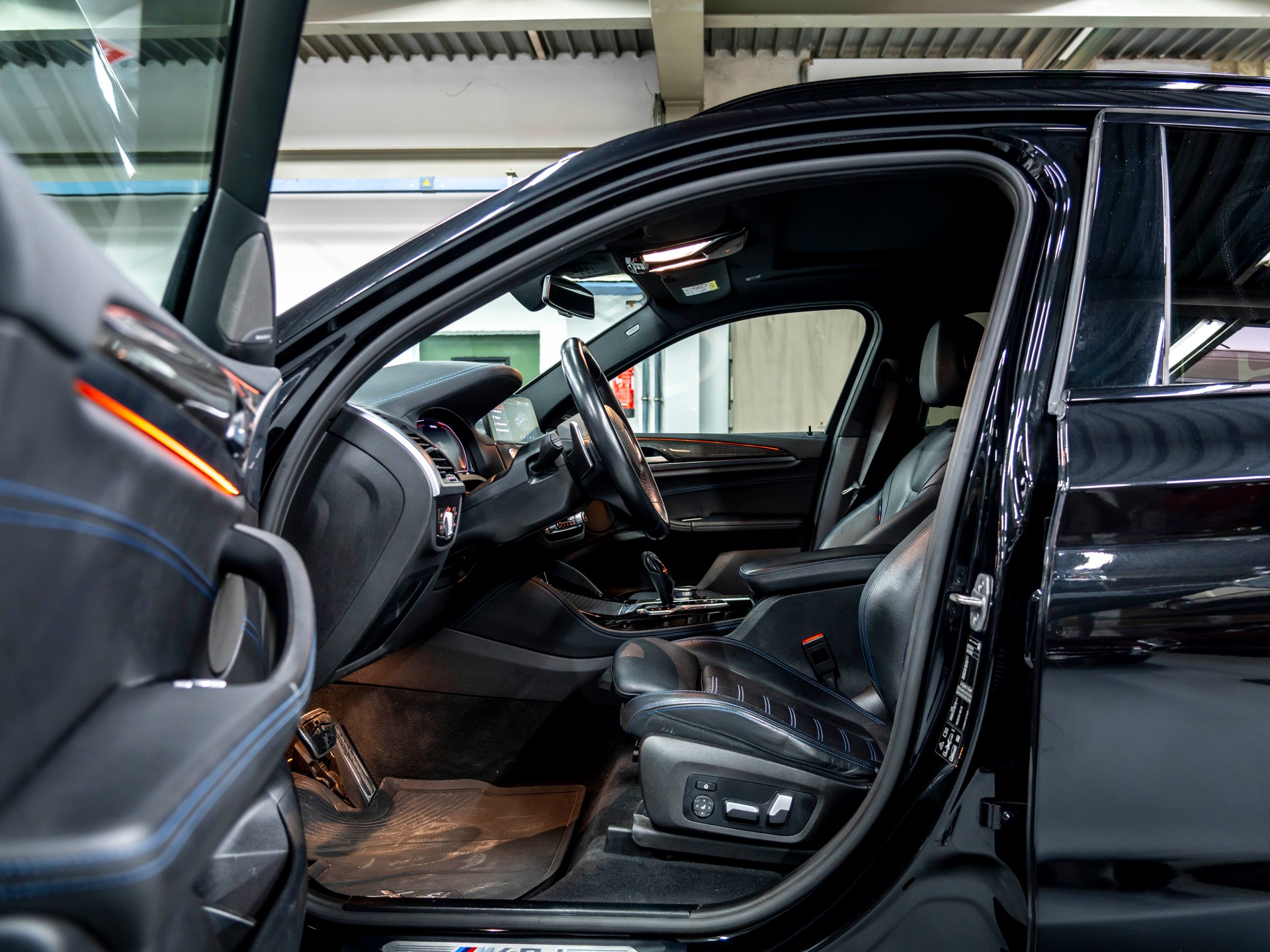 BMW X4 xDrive 48V M40d Steptronic-image-15