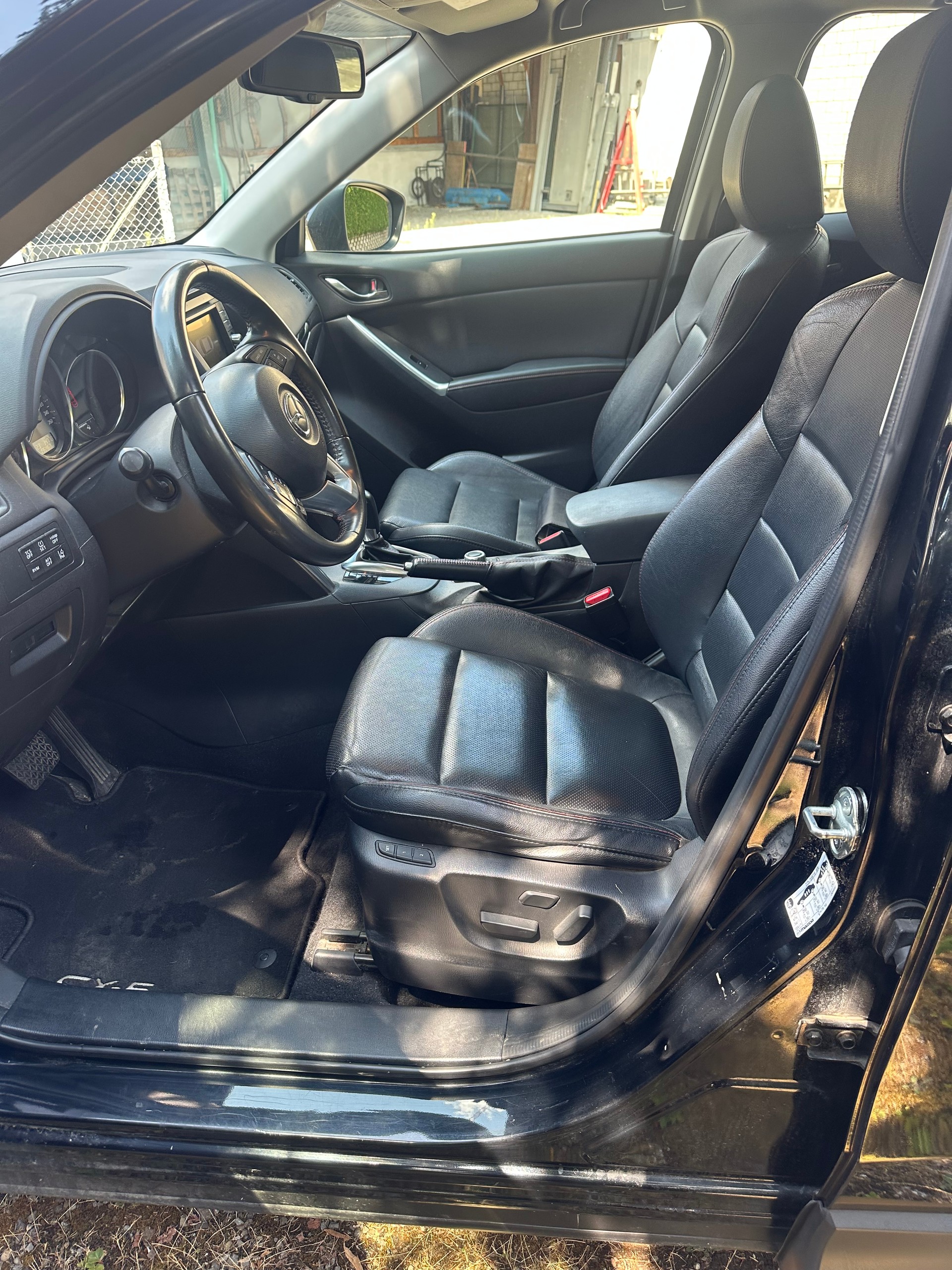 MAZDA CX-5 2.2 D HP Revolution AWD Automatic-image-7
