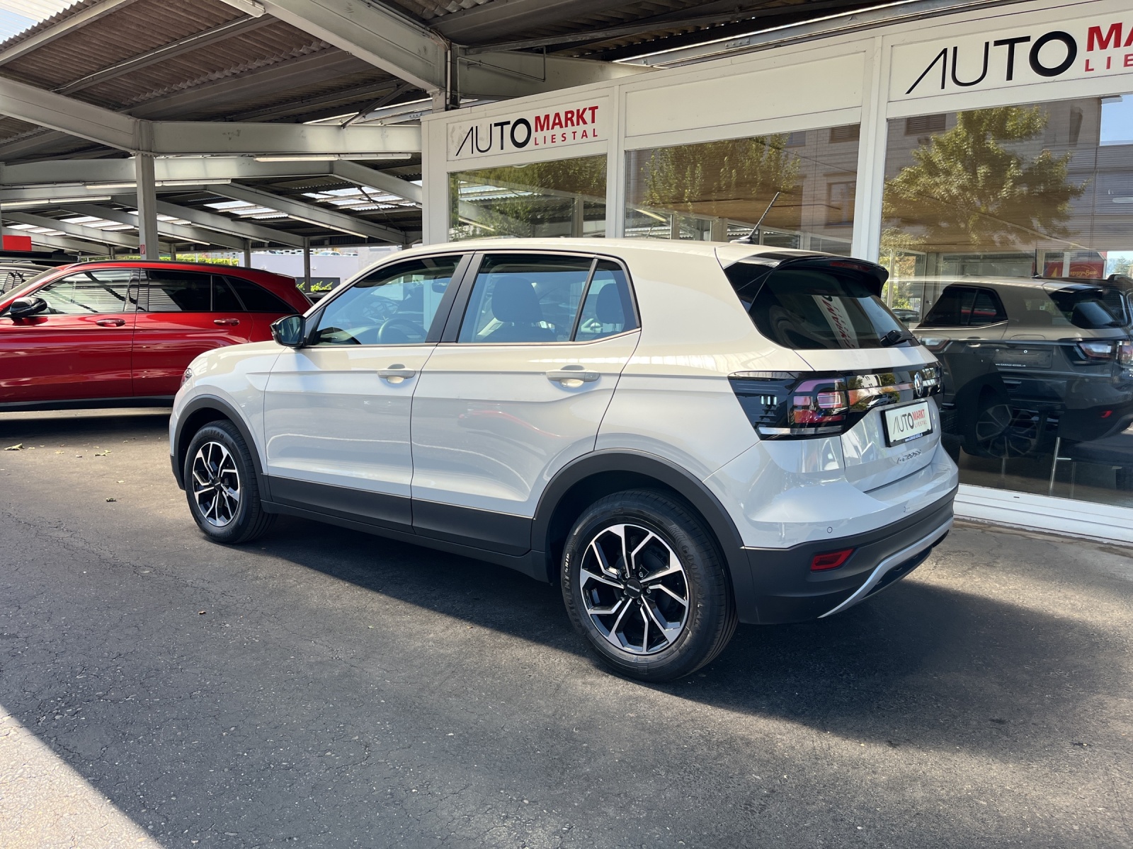 VW T-Cross 1.0 TSI Life-image-2