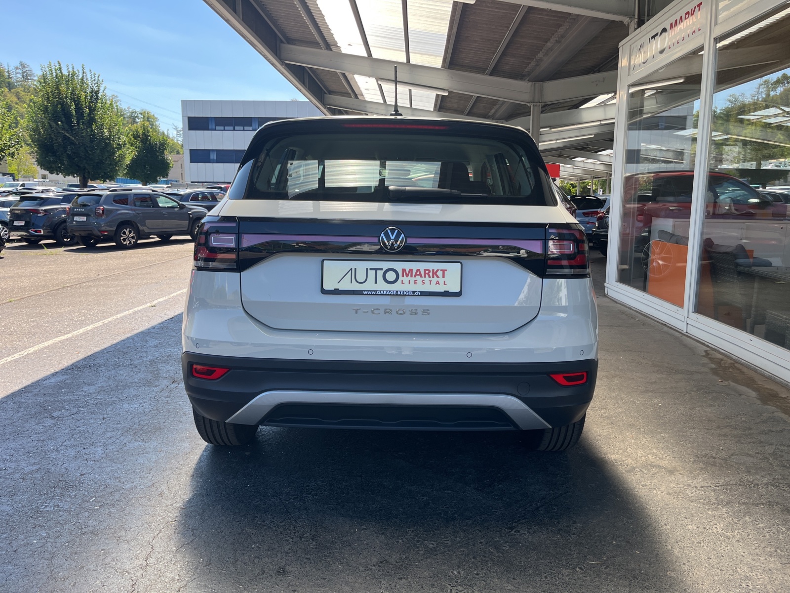 VW T-Cross 1.0 TSI Life-image-3