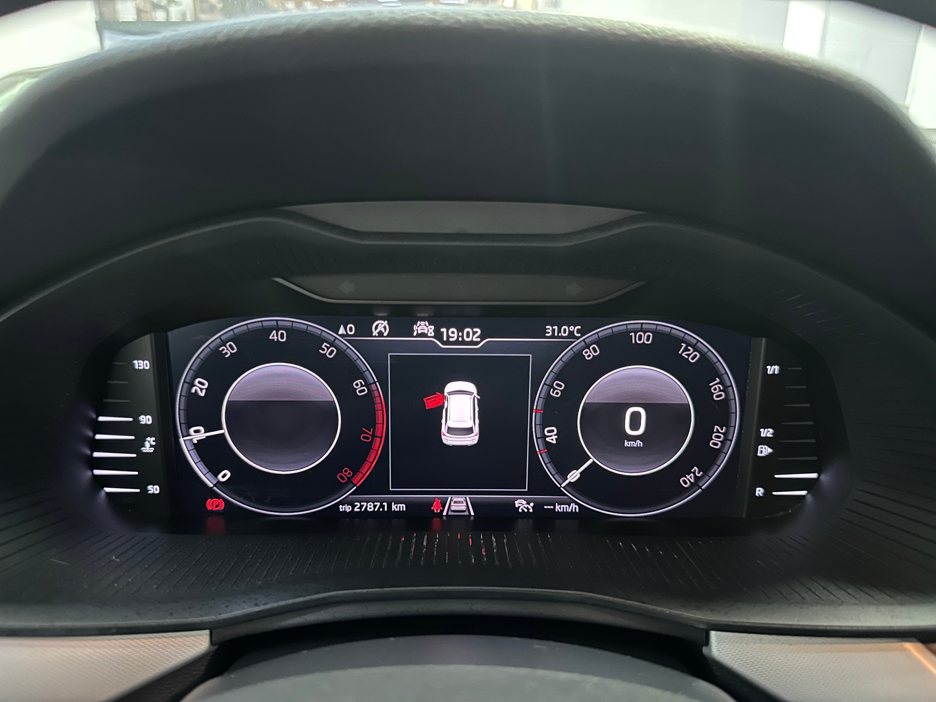 SKODA Kamiq 1.0 TSI Drive 125-image-12