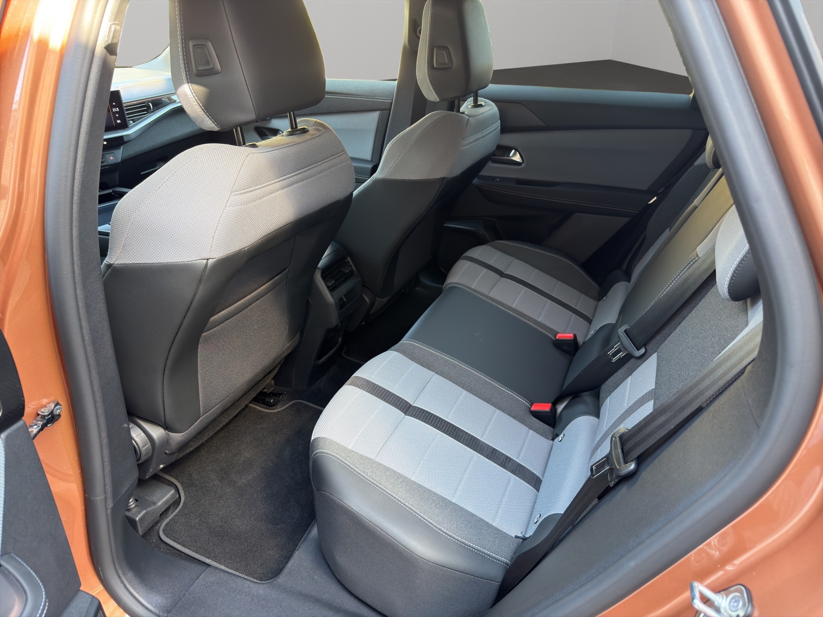 OPEL Grandland Elektro 73kWh GS-image-4