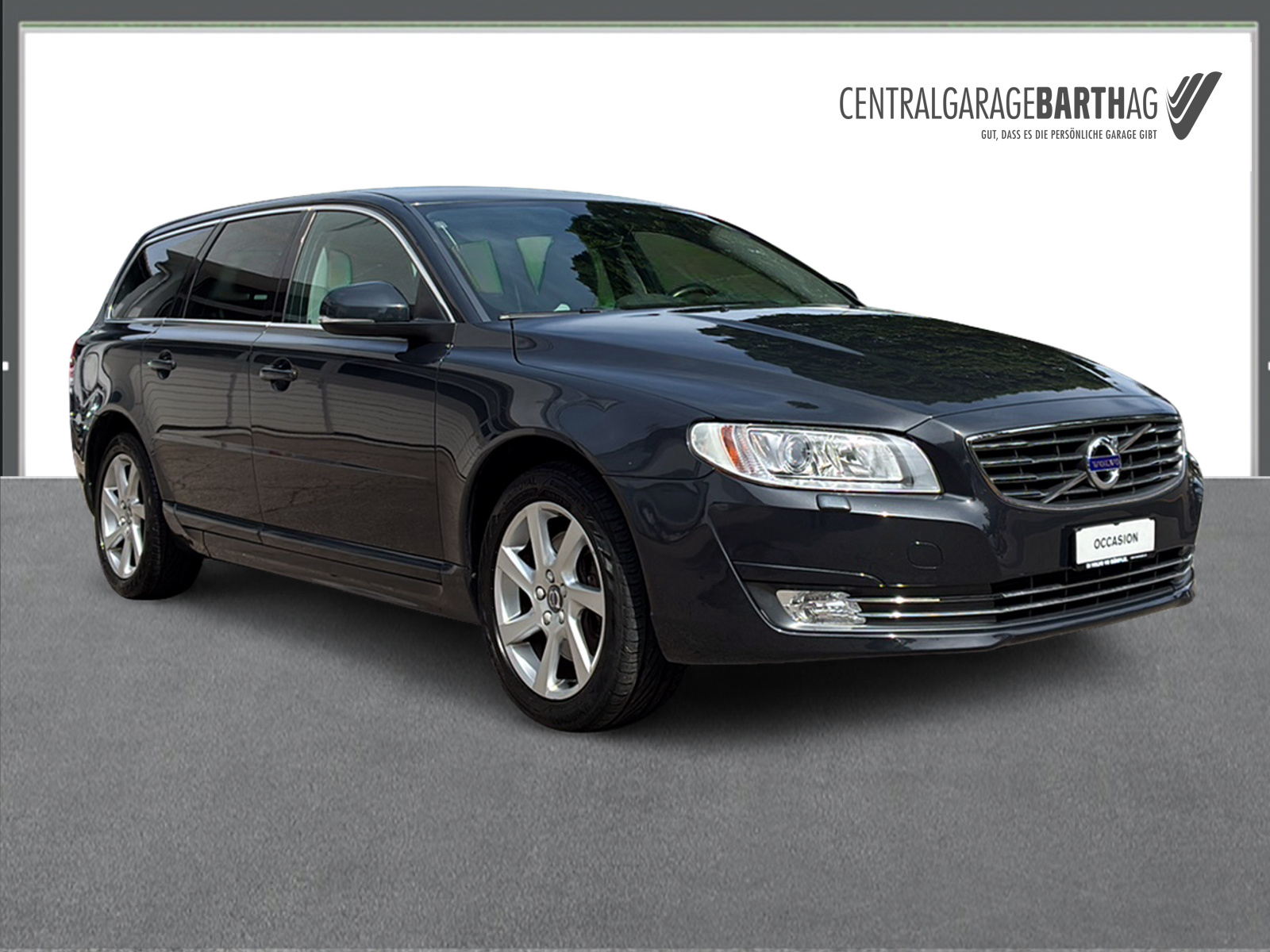 VOLVO V70 2.4 D5 Momentum AWD-showroom-element-2