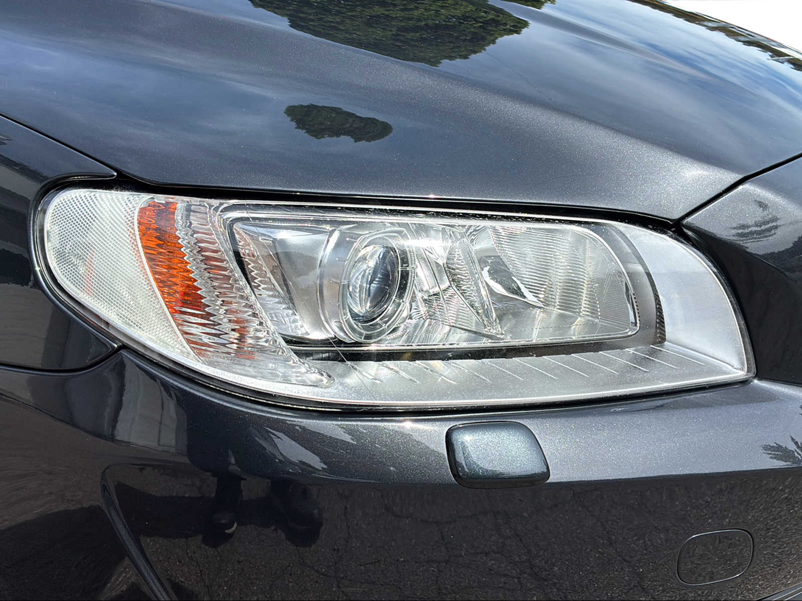 VOLVO V70 2.4 D5 Momentum AWD-image-15