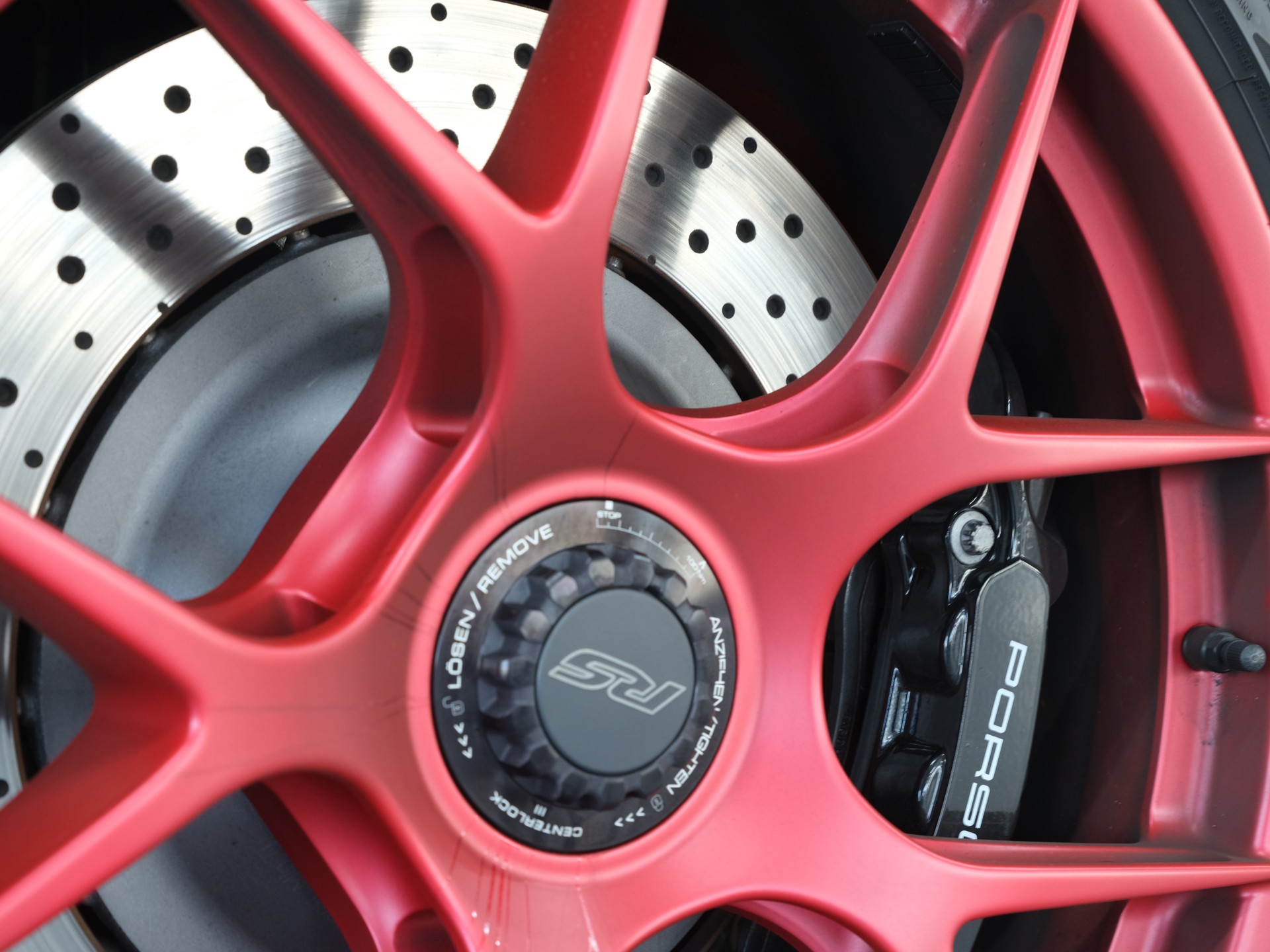 PORSCHE 911 GT3 RS *Weissach* *Porsche Aproved* *Sport Chrono*-image-12