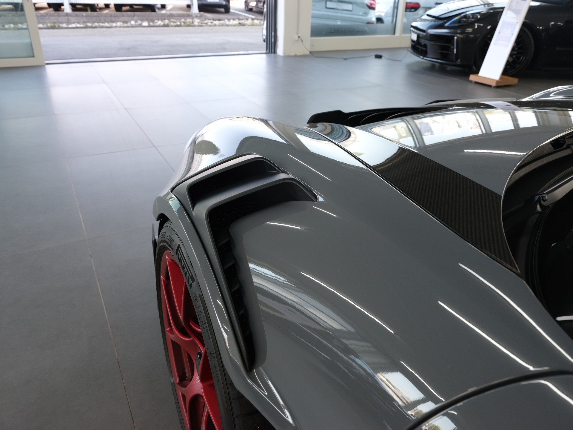 PORSCHE 911 GT3 RS *Weissach* *Porsche Aproved* *Sport Chrono*-image-13