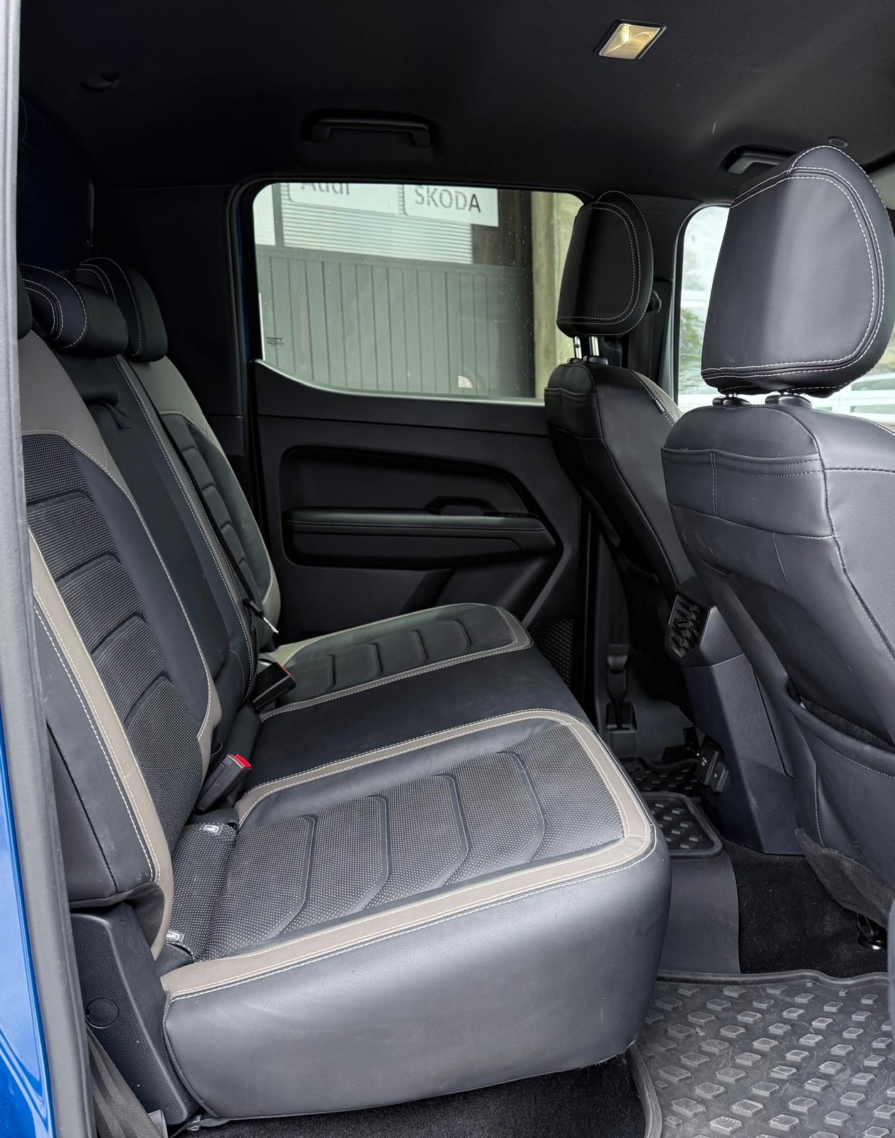 VW Amarok 3.0TDI Aventura Winter 2-image-14