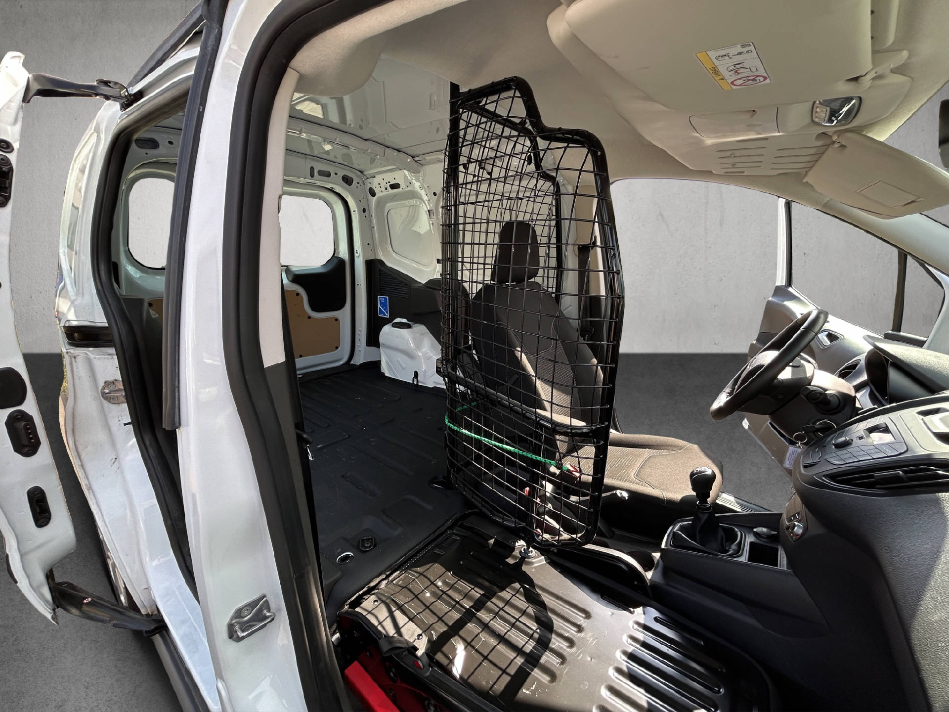 FORD Transit Courier Van 1.0 EcoB Trend-image-18