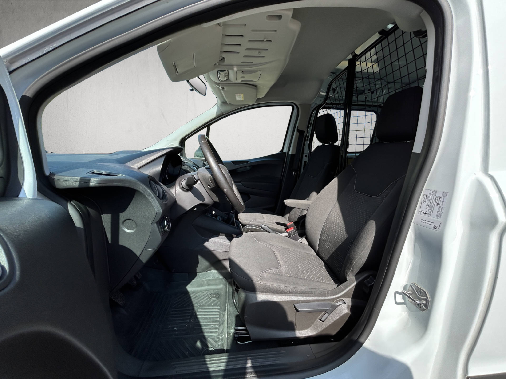 FORD Transit Courier Van 1.0 EcoB Trend-image-9