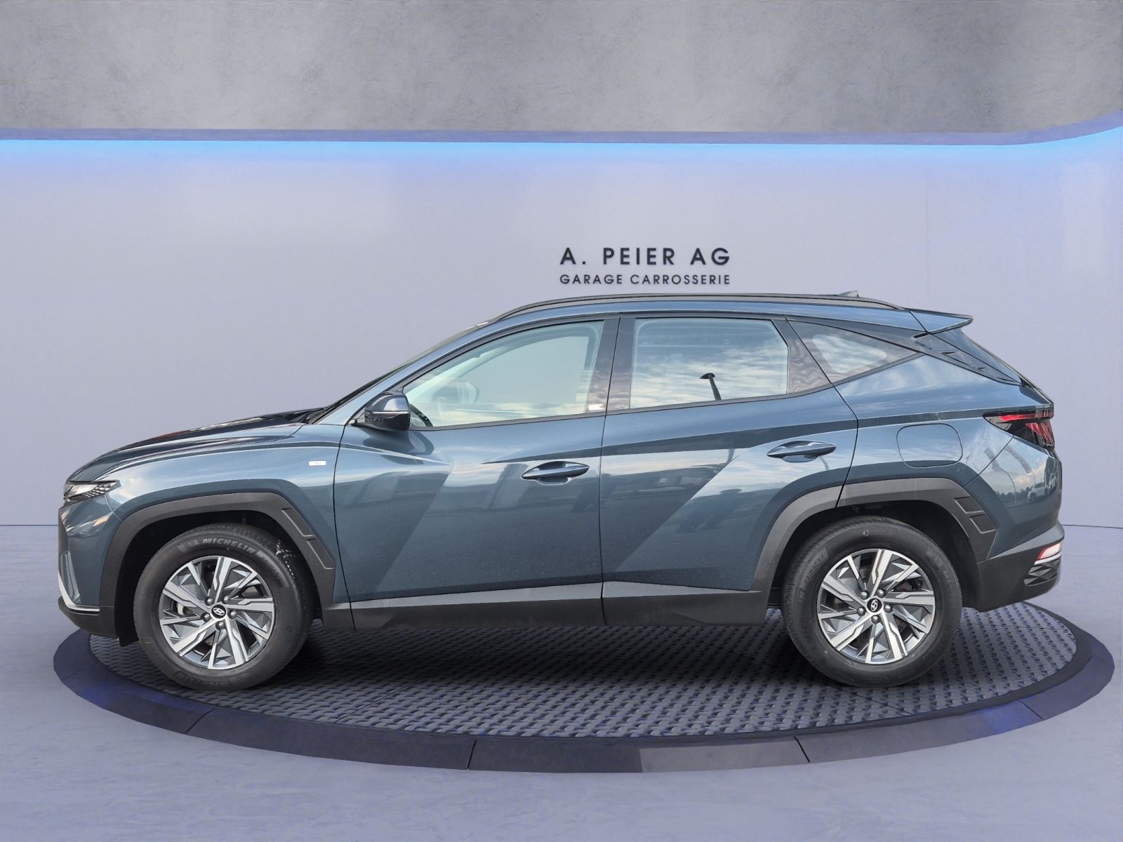 HYUNDAI Tucson 1.6 CRDI 48V Amplia 4WD DCT-image-4