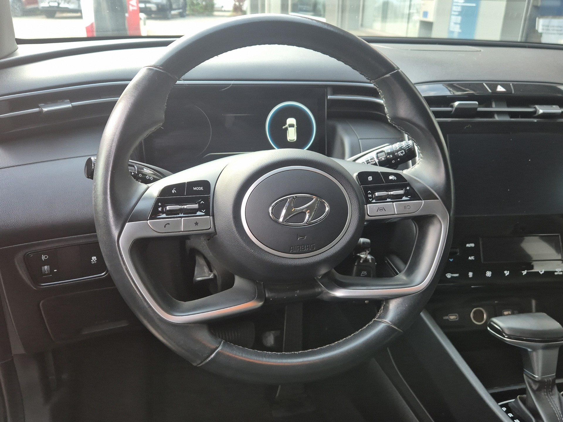 HYUNDAI Tucson 1.6 CRDI 48V Amplia 4WD DCT-image-8