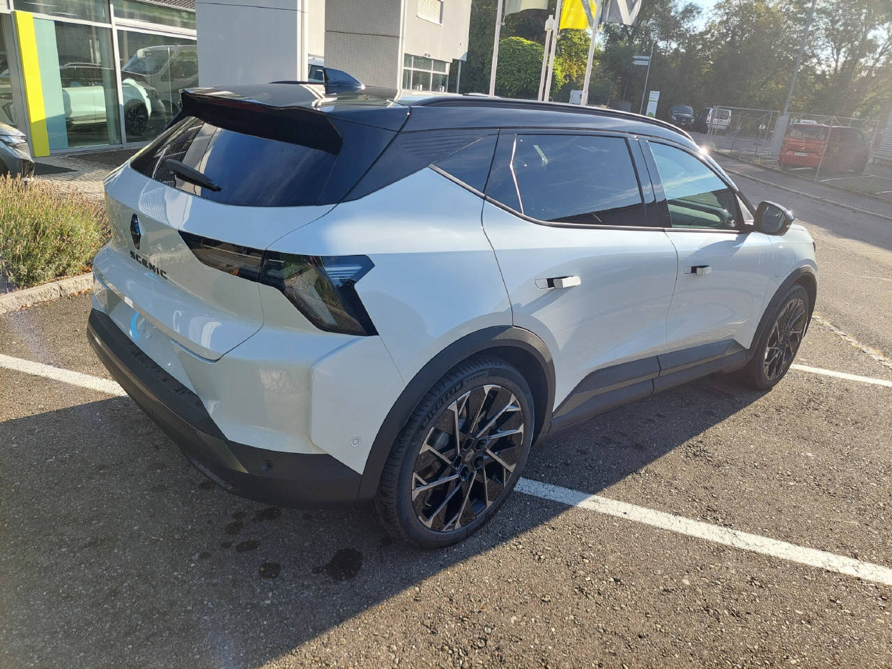 RENAULT Scénic E-Tech esprit Alpine-image-4