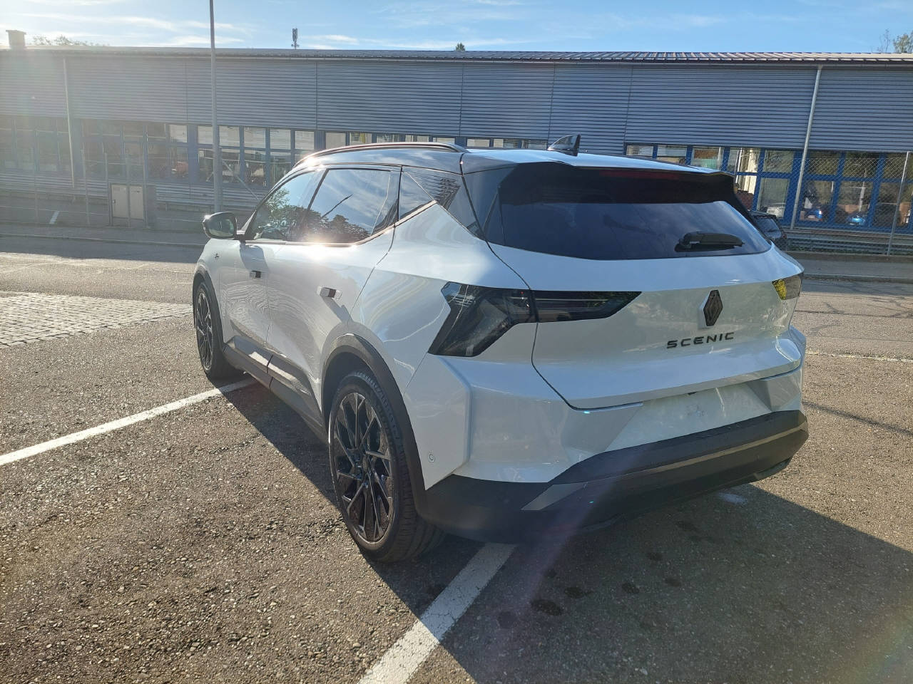 RENAULT Scénic E-Tech esprit Alpine-image-3
