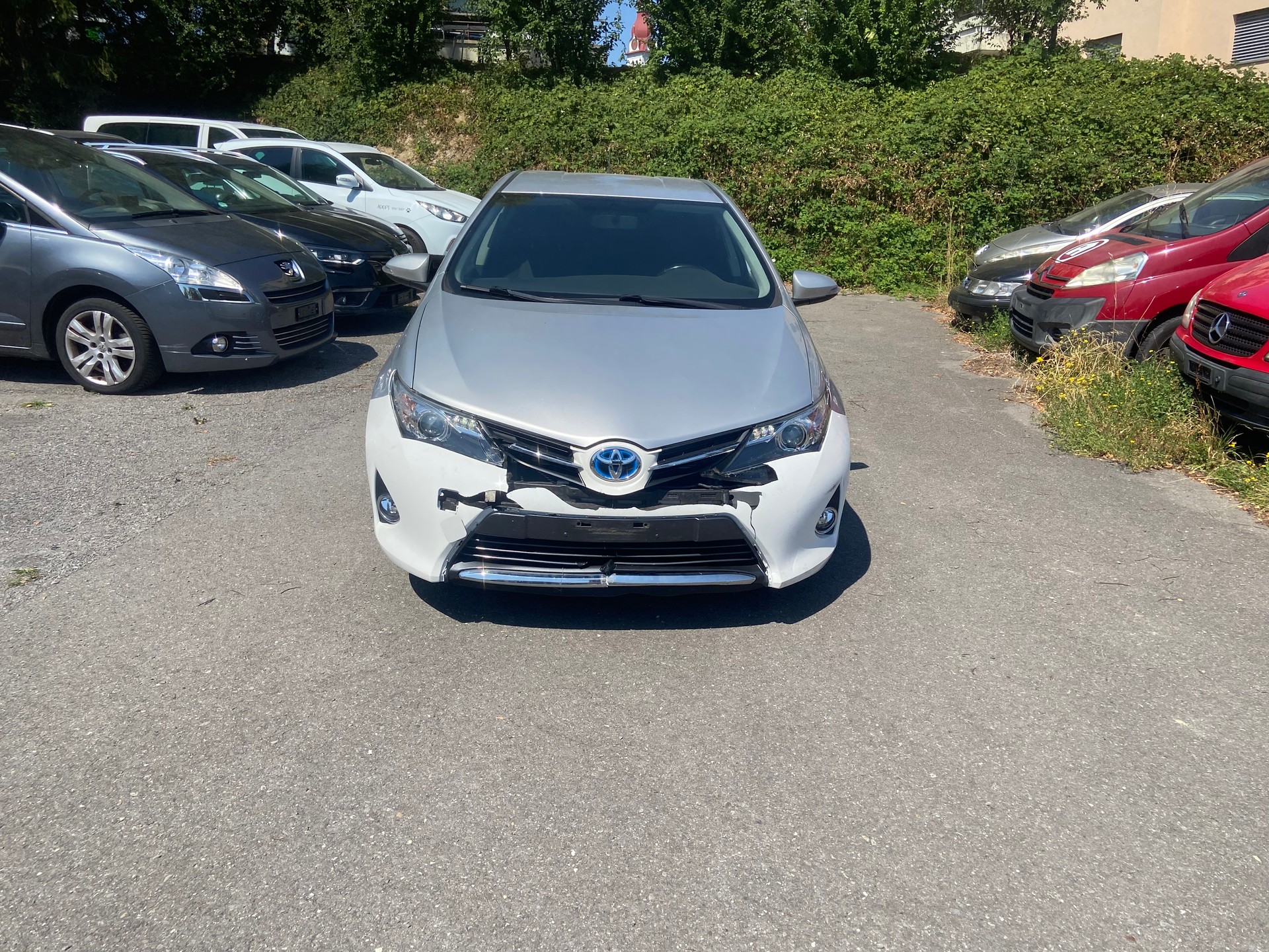 TOYOTA Auris 1.8 16V HSD Linea Sol-image-0