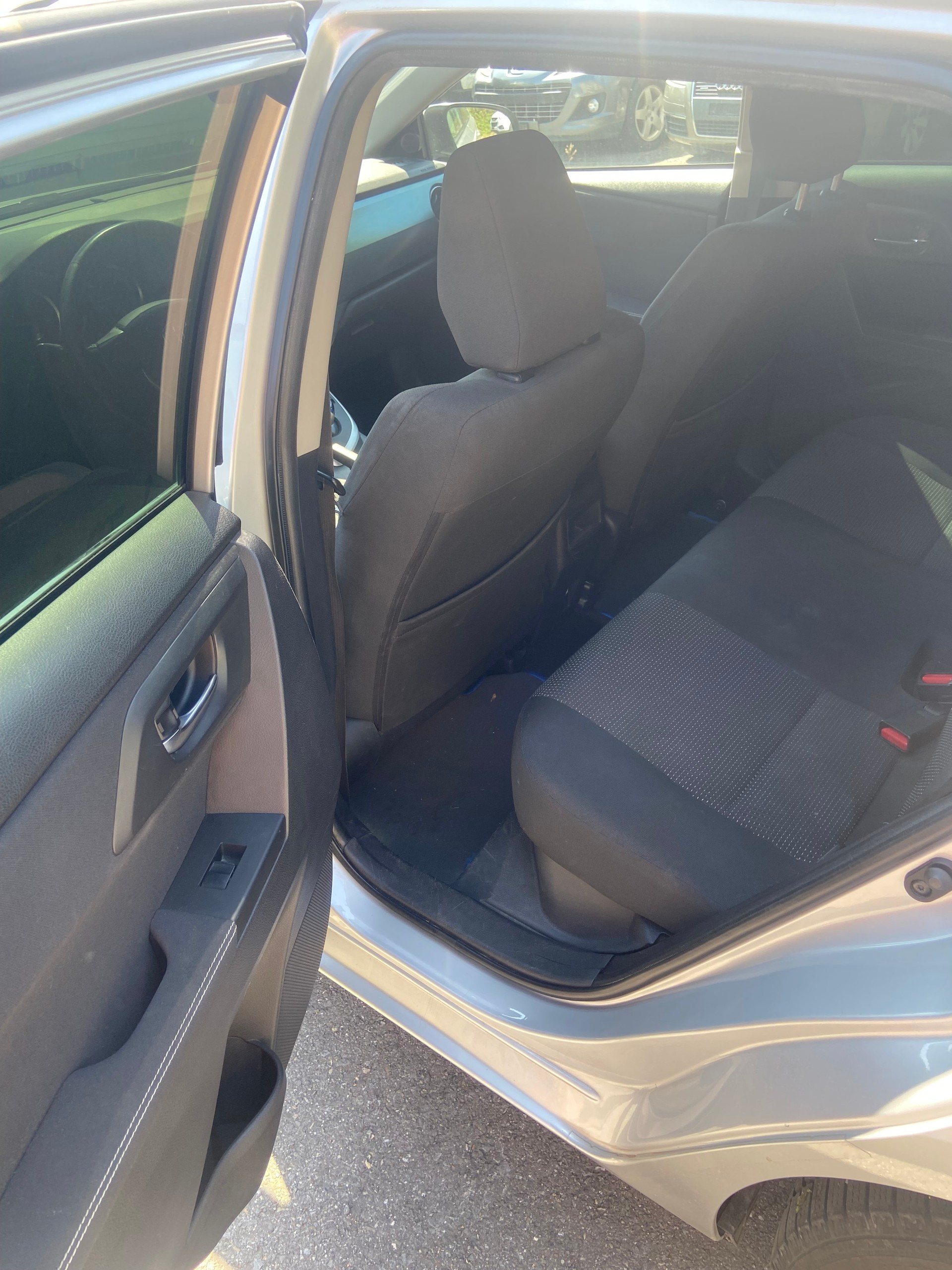 TOYOTA Auris 1.8 16V HSD Linea Sol-image-10
