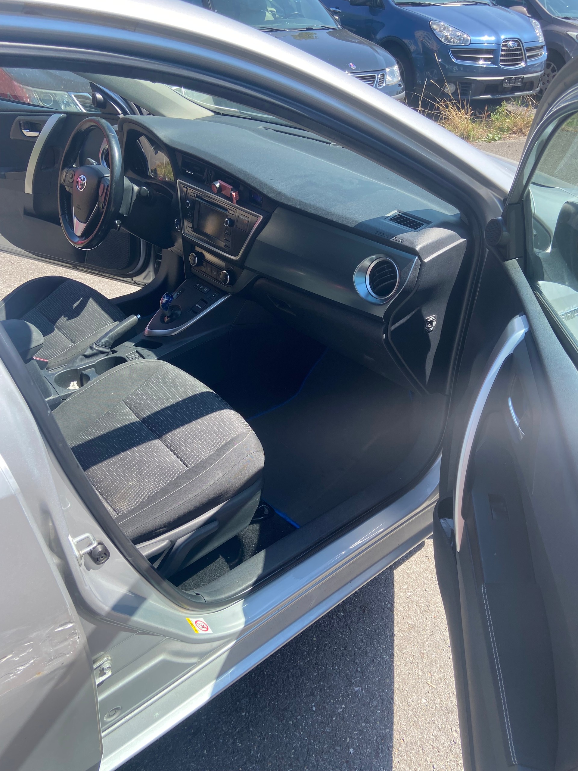 TOYOTA Auris 1.8 16V HSD Linea Sol-image-11