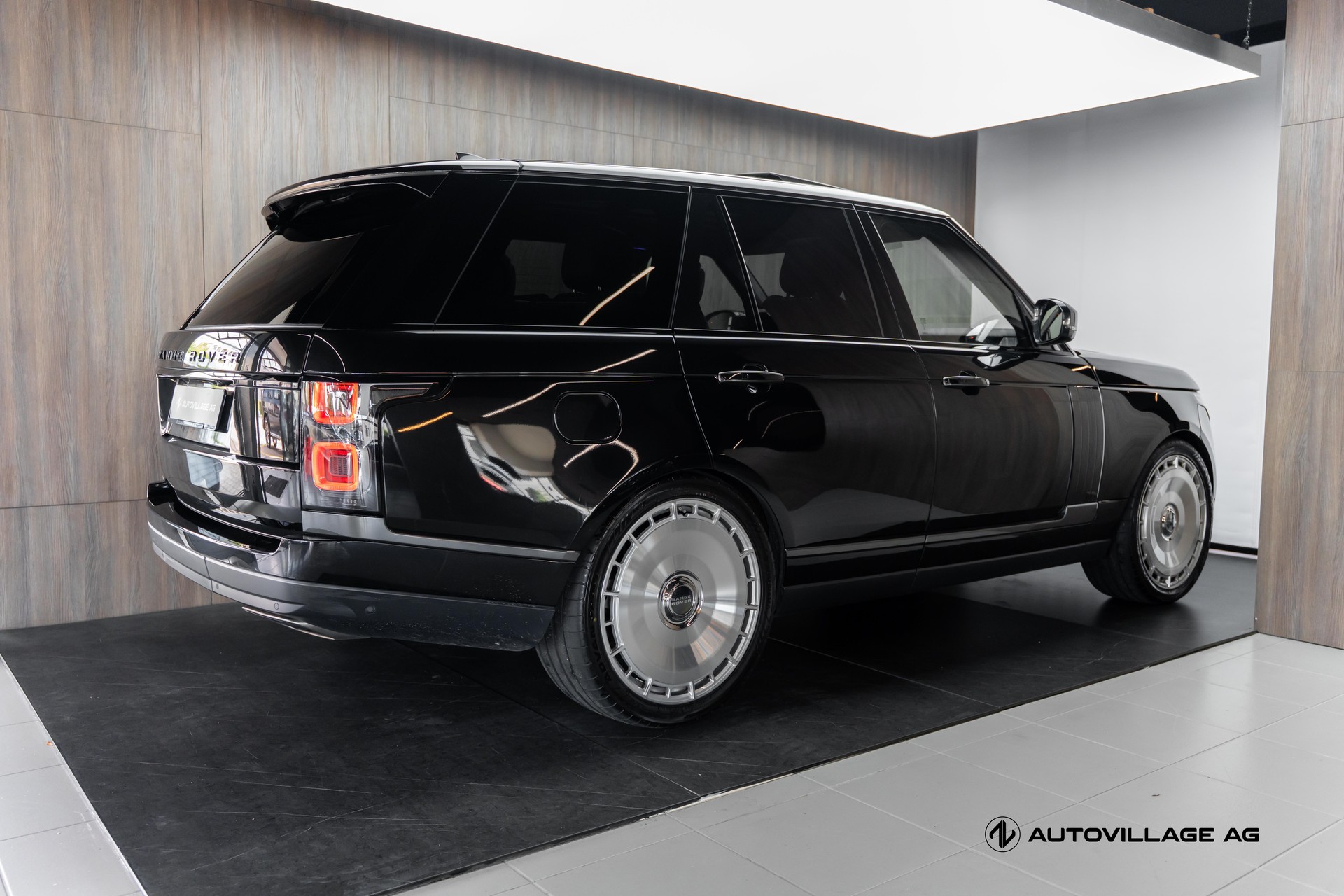 LAND ROVER Range Rover 3.0 SDV6 Autobiography Automatic-image-1