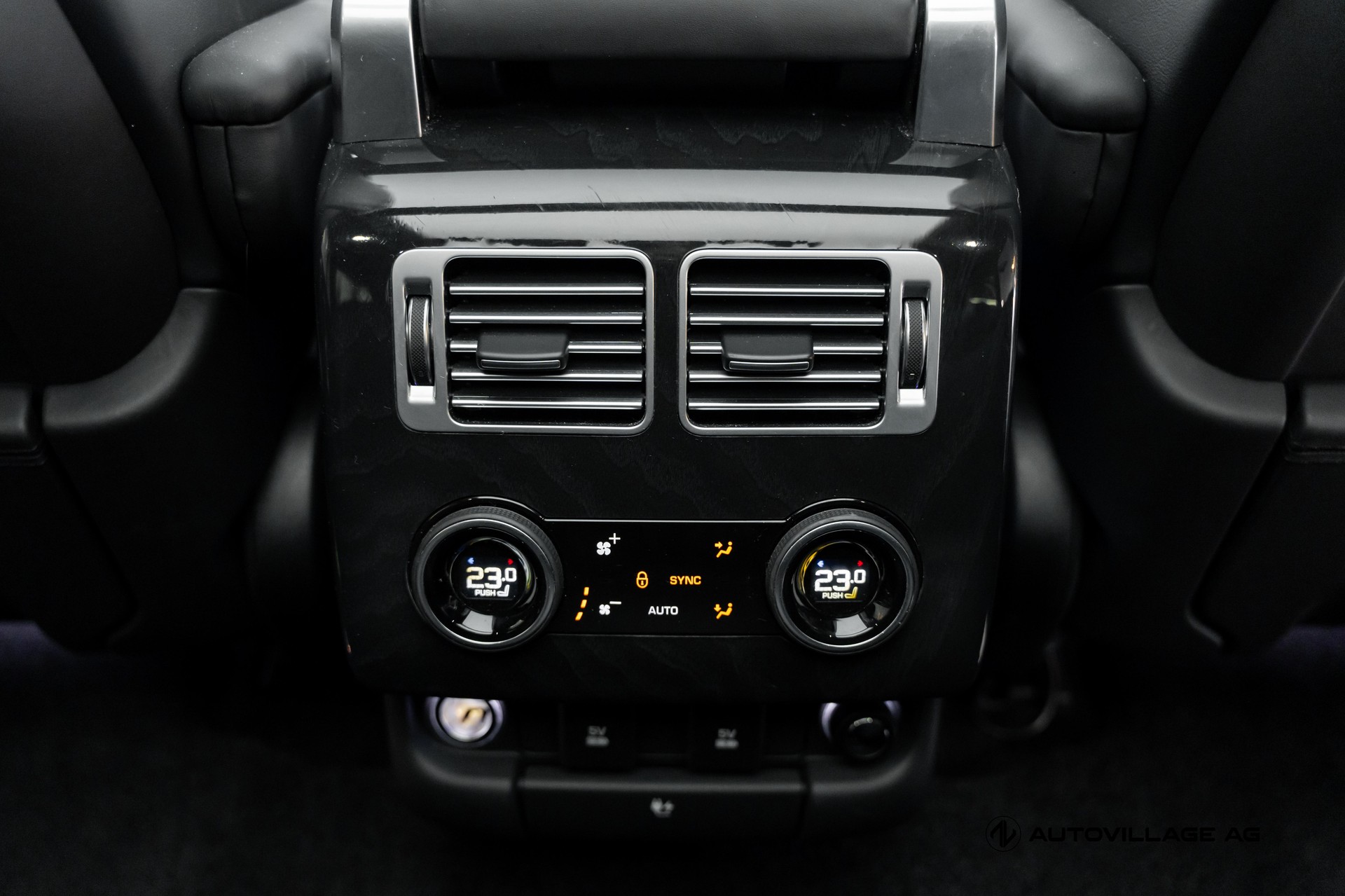 LAND ROVER Range Rover 3.0 SDV6 Autobiography Automatic-image-10