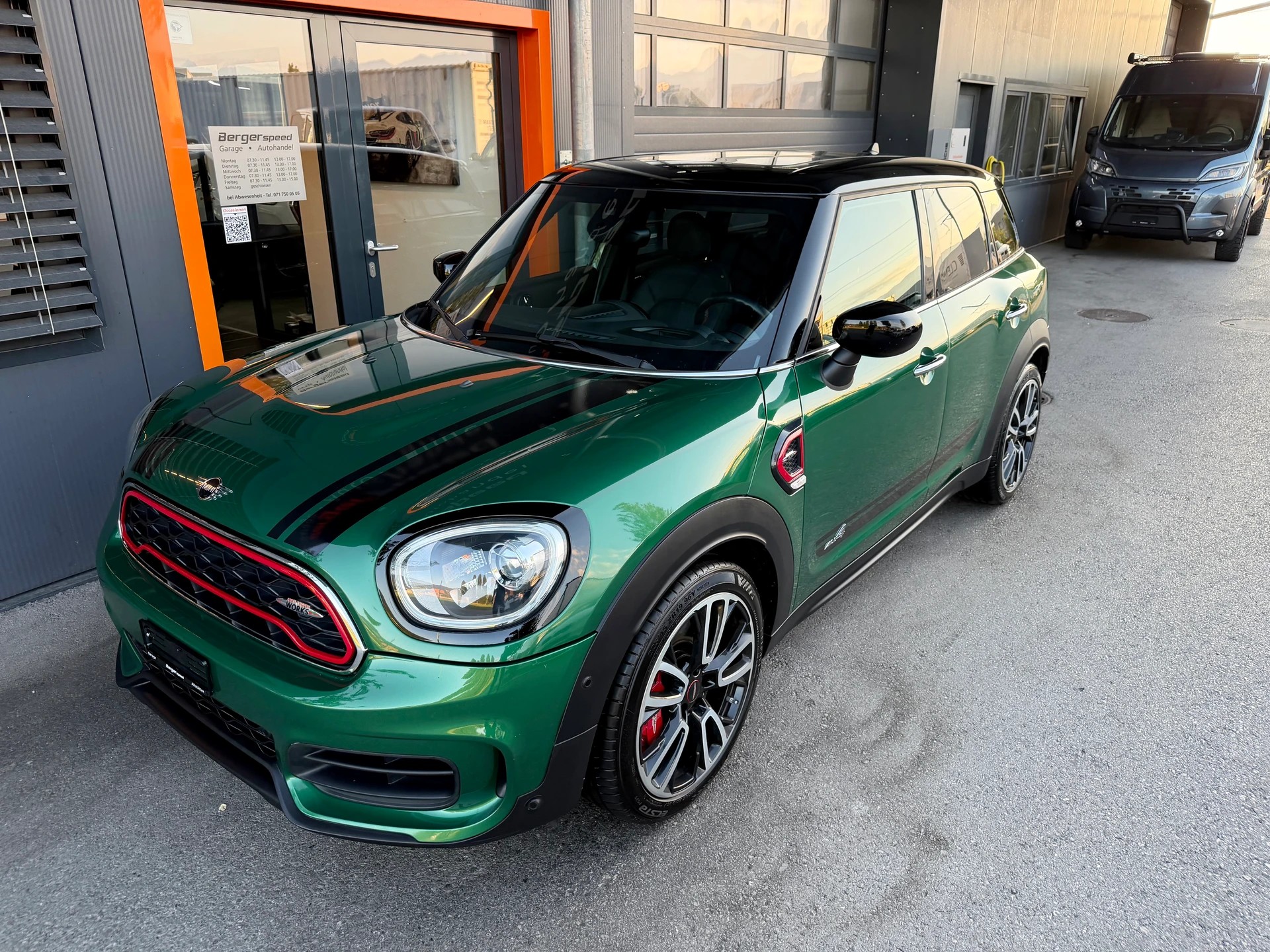 MINI Countryman John Cooper Works ALL4 Steptronic-image-12