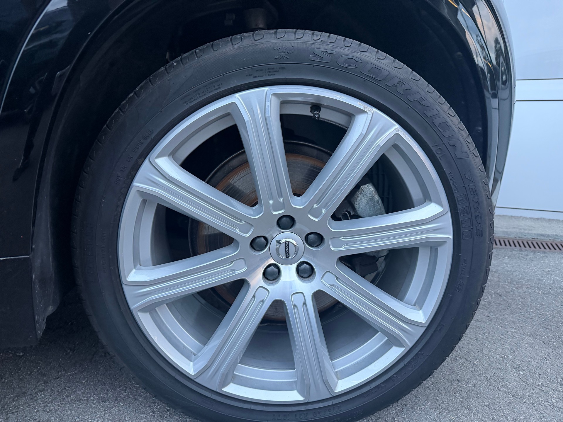 VOLVO XC90 B5 Diesel Mild Hybrid AWD Momentum Geartronic-image-8