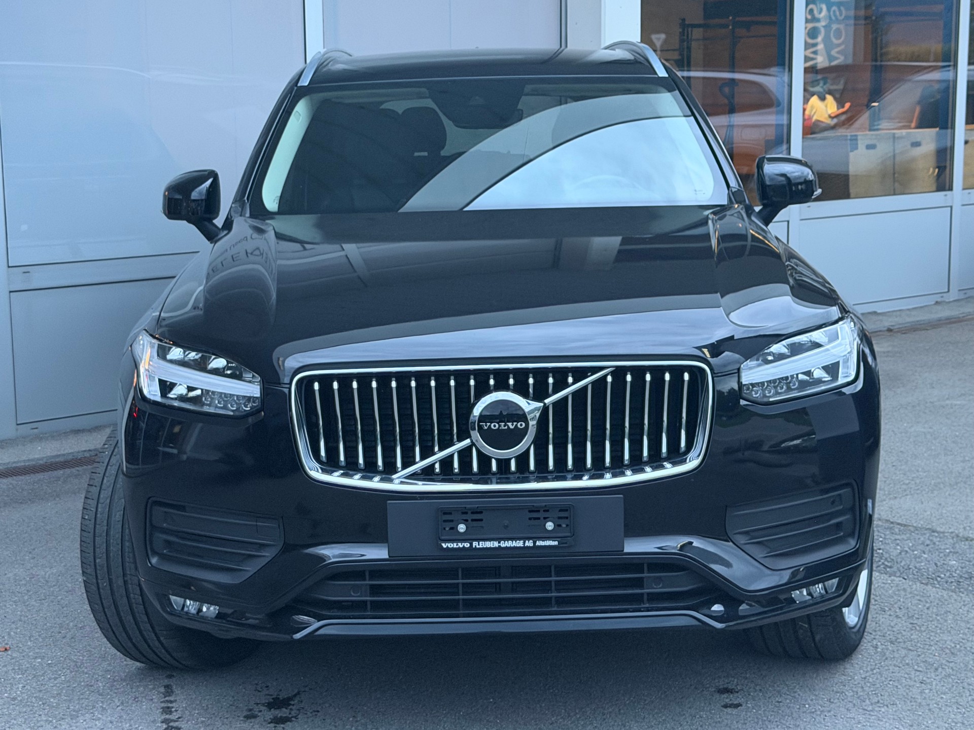 VOLVO XC90 B5 Diesel Mild Hybrid AWD Momentum Geartronic-image-21