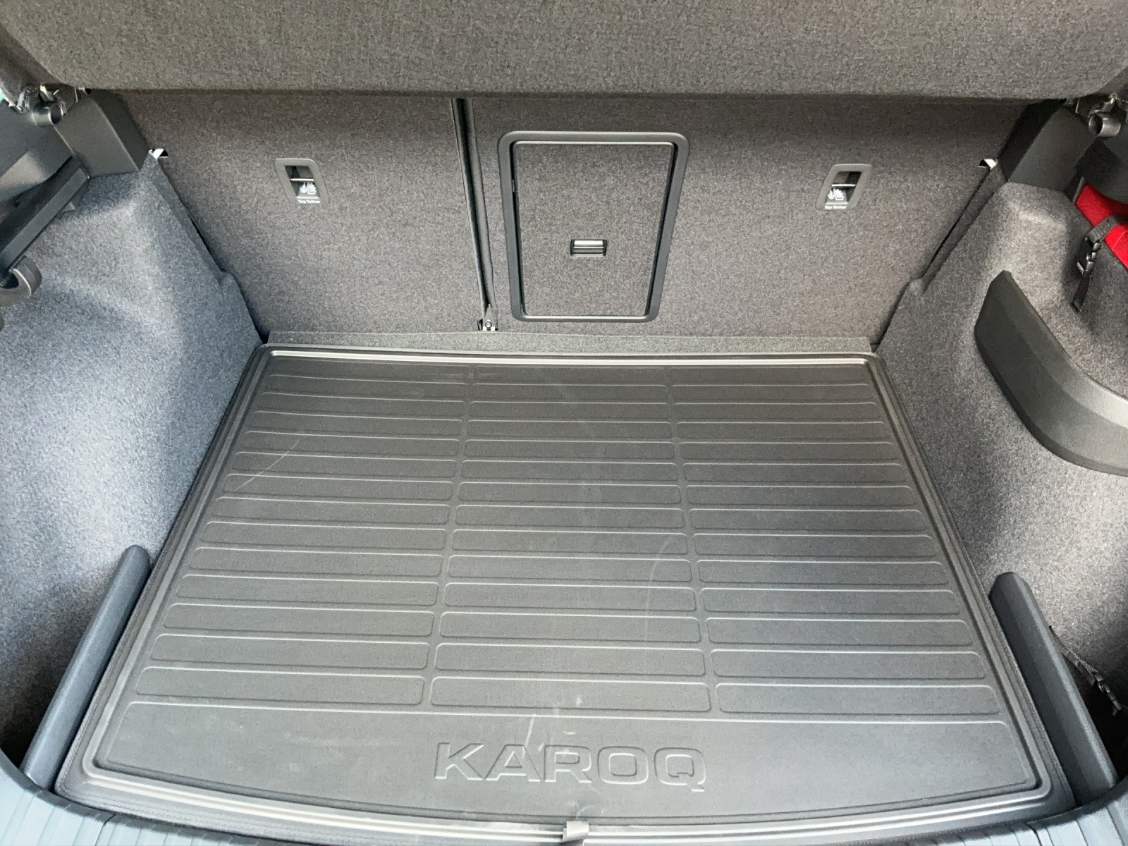 SKODA Karoq 2.0 TSI SportLine 4x4 DSG-image-11