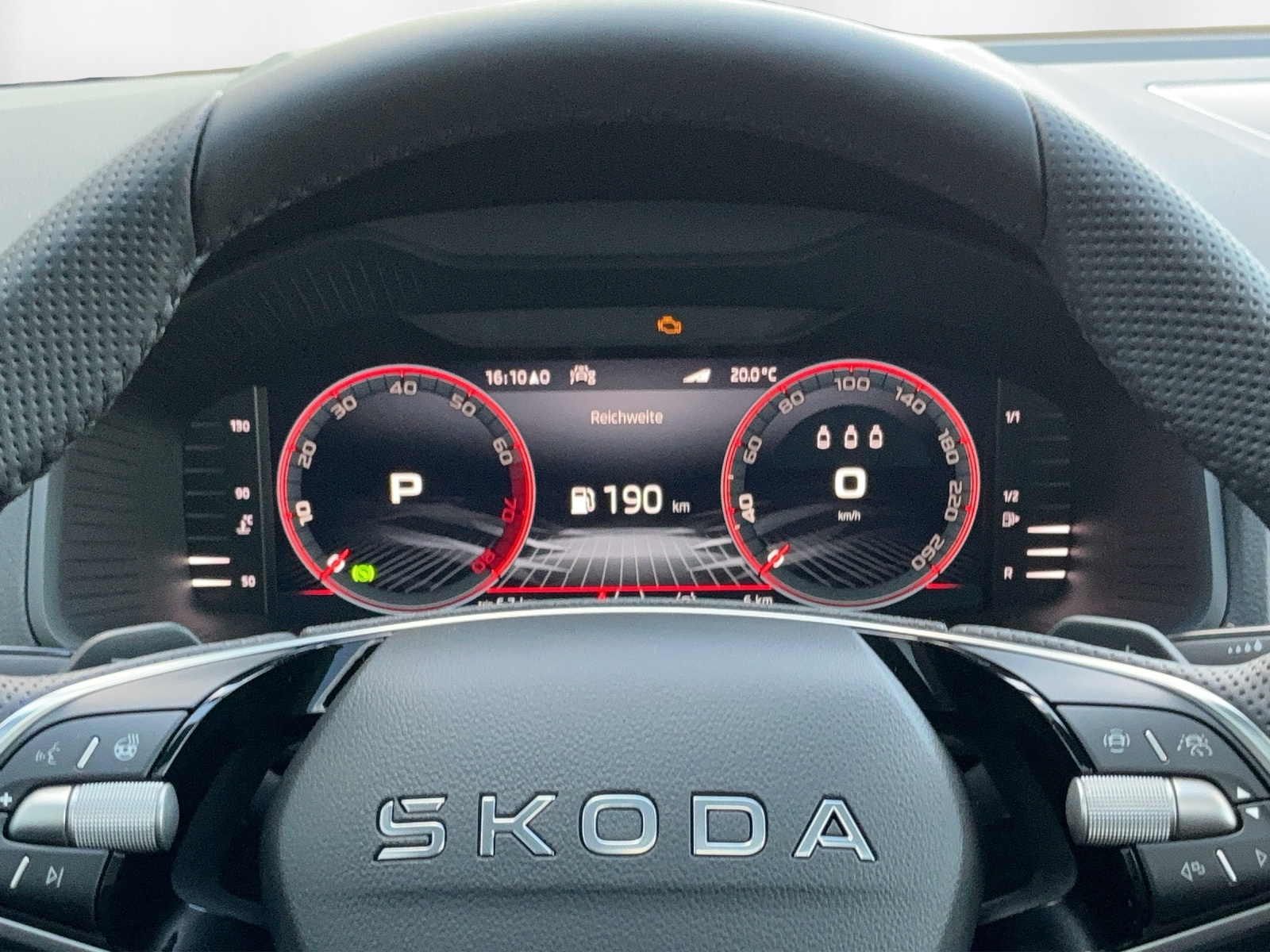 SKODA Karoq 2.0 TSI SportLine 4x4 DSG-image-7