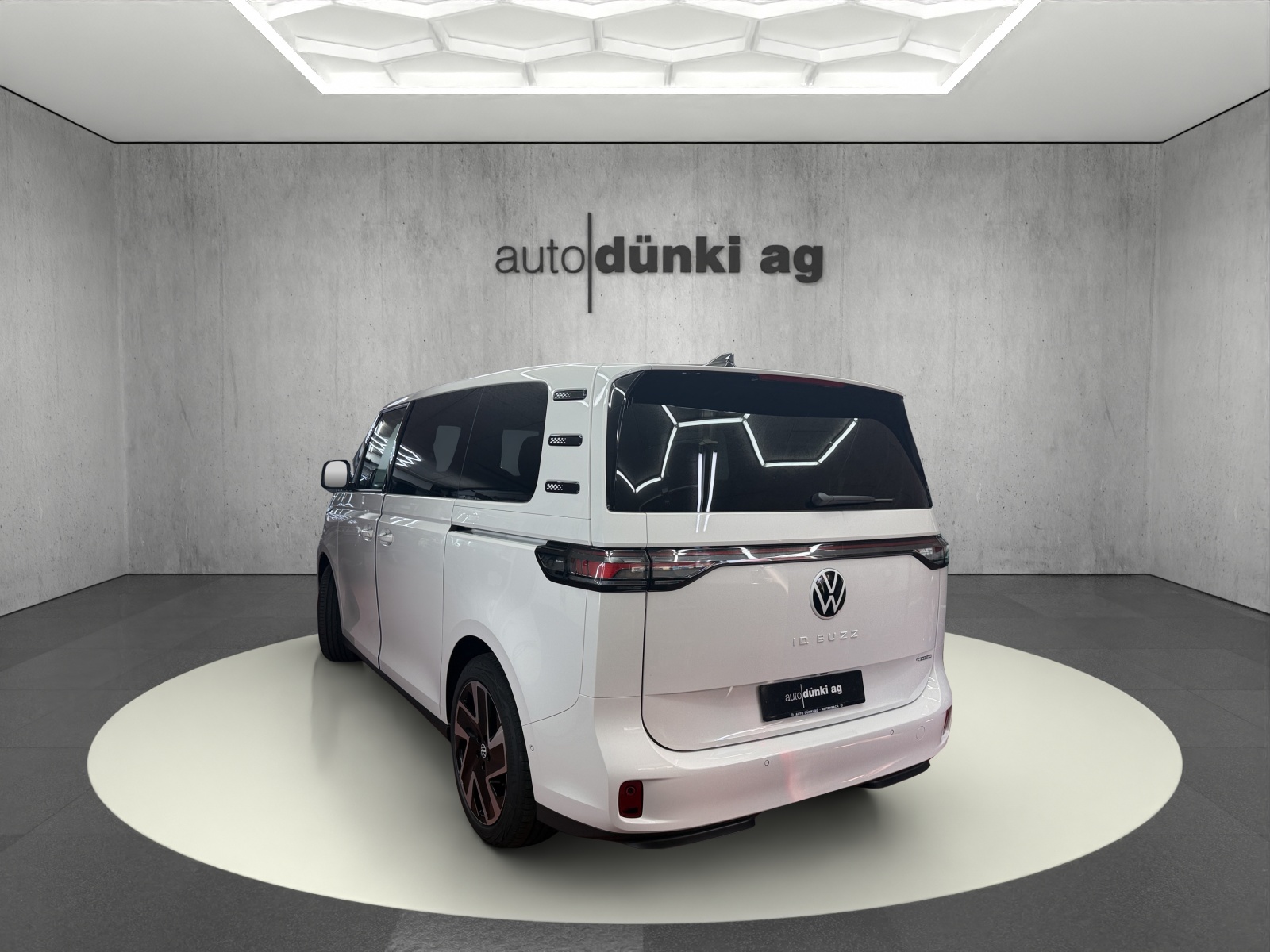 VW ID.Buzz NWB Pro 4 Motion-showroom-element-1