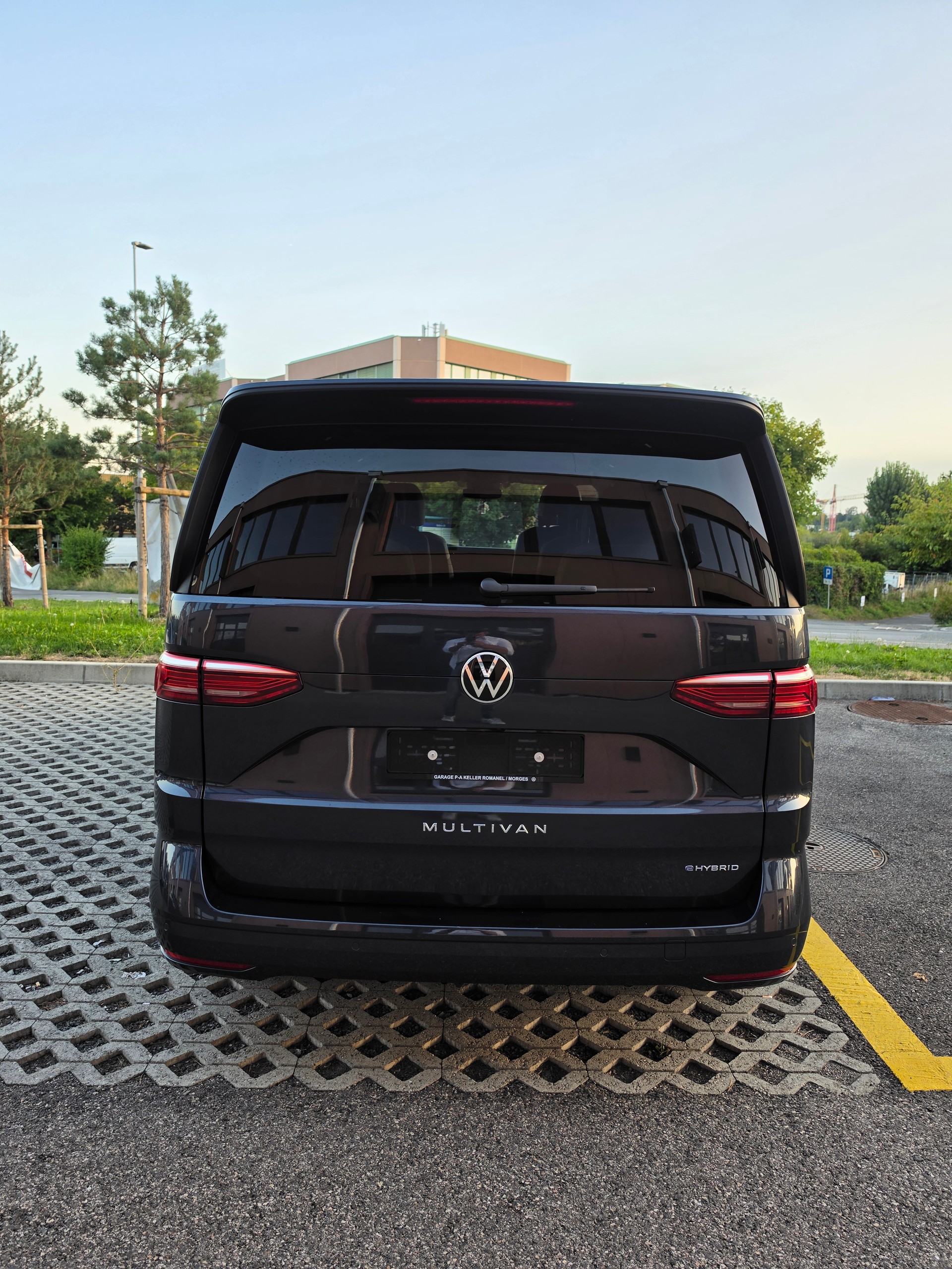 VW Multivan 1.4 eHybrid Style Liberty DSG Lang-image-5