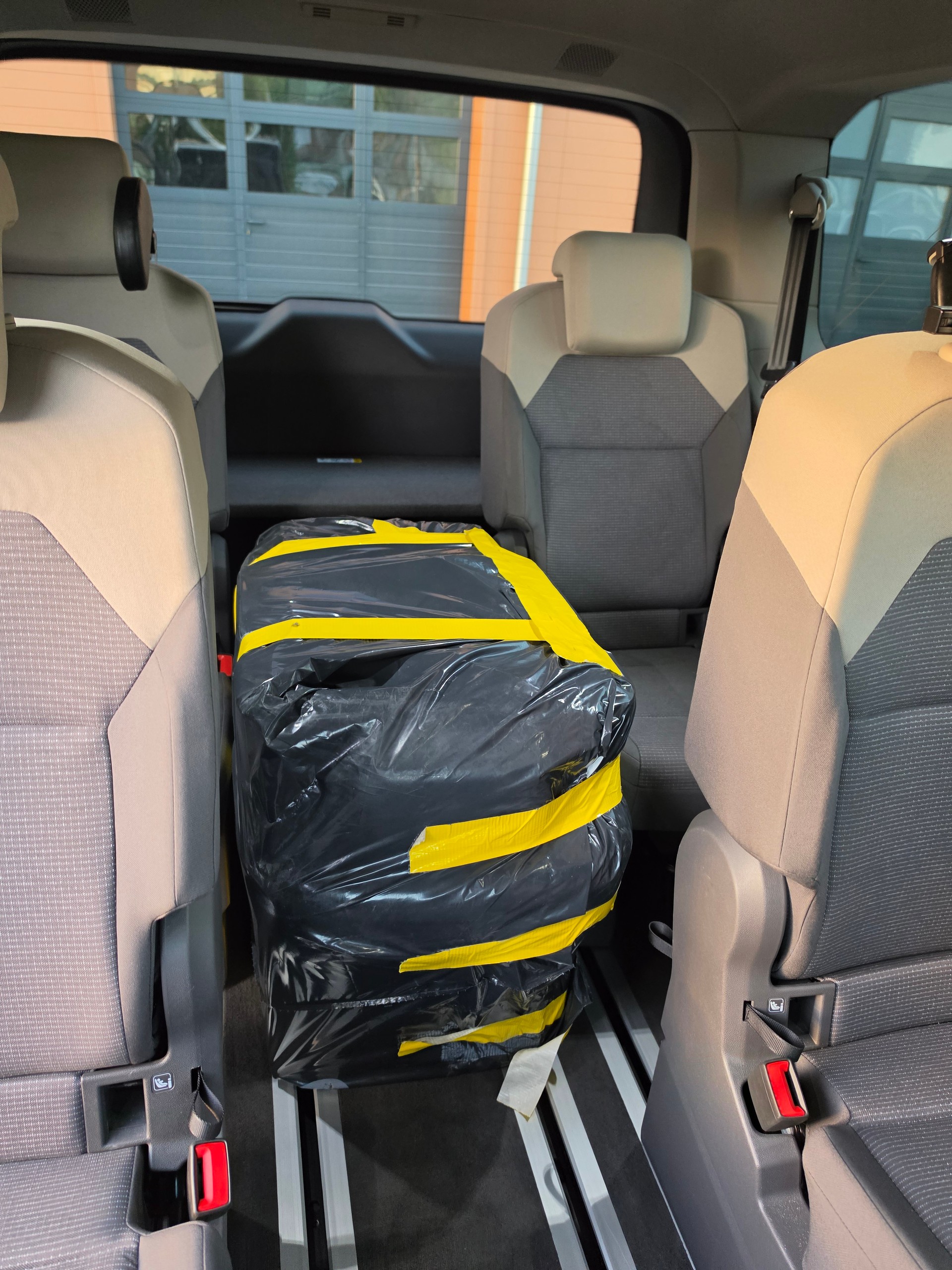 VW Multivan 1.4 eHybrid Style Liberty DSG Lang-image-10
