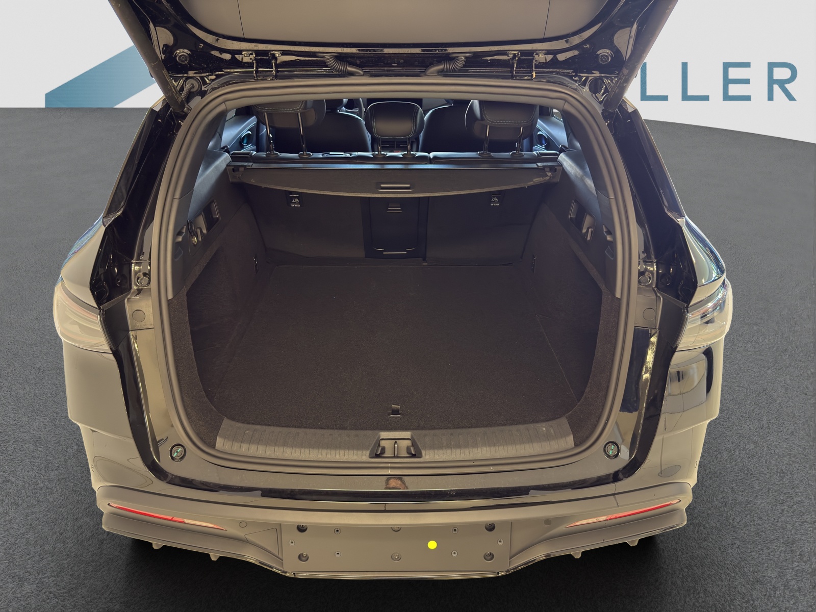 BYD Seal 6 DM-i Touring Comfort-image-6