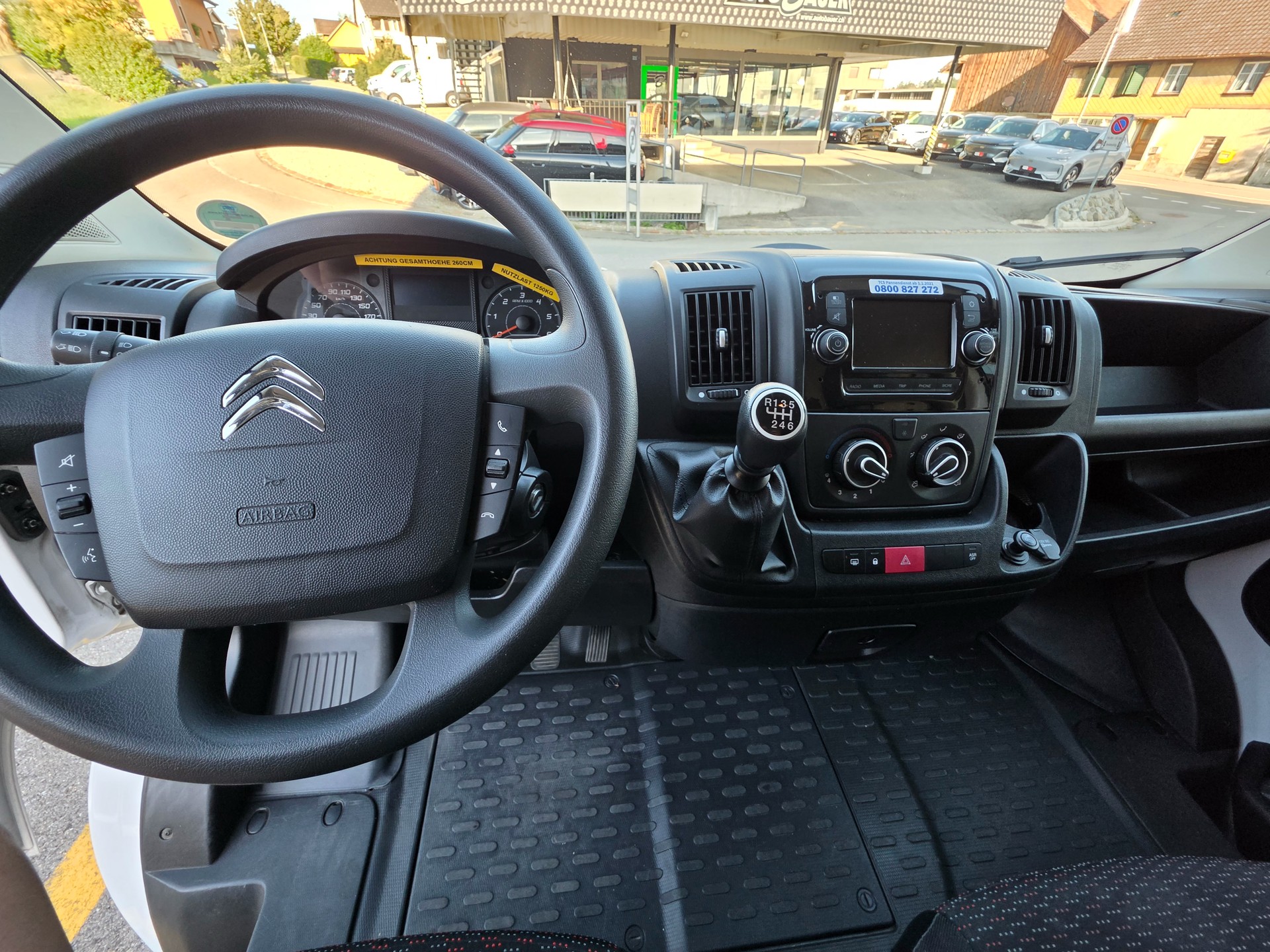 CITROEN Jumper 35 2.2 BlueHDi 140 Control L2H2-image-9
