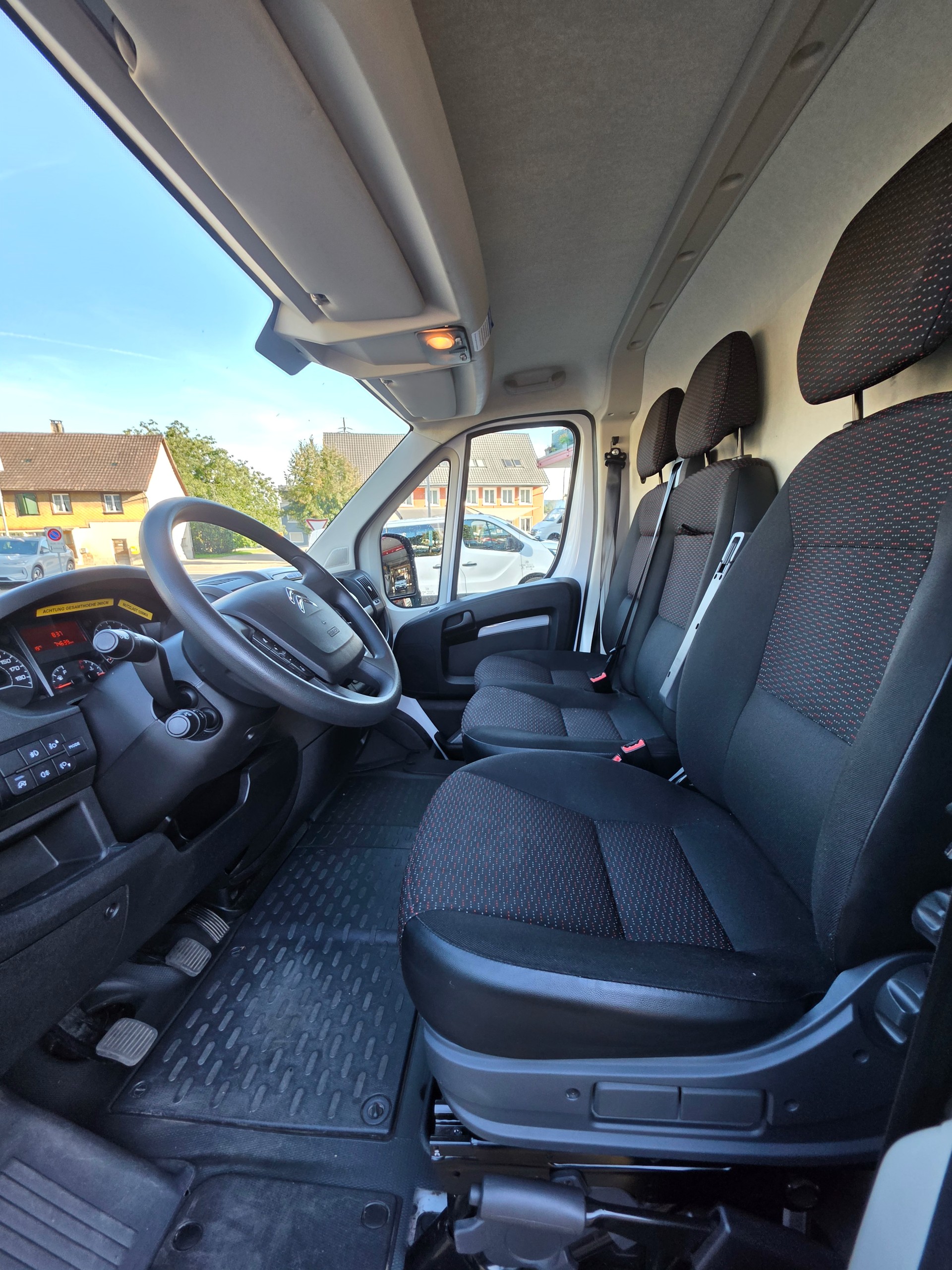 CITROEN Jumper 35 2.2 BlueHDi 140 Control L2H2-image-8